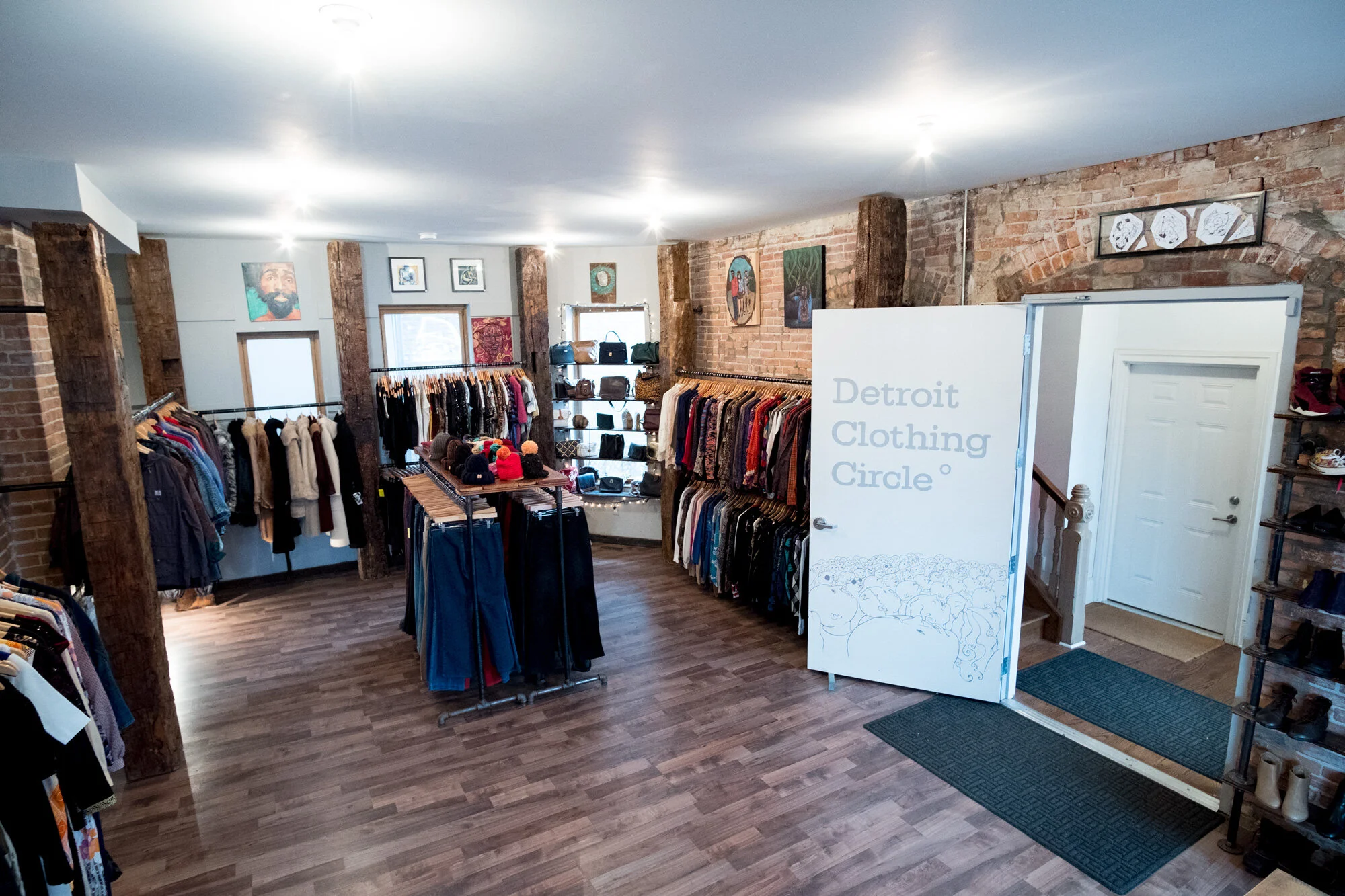 SalR_DetroitClothingCircle_120717_032.jpg