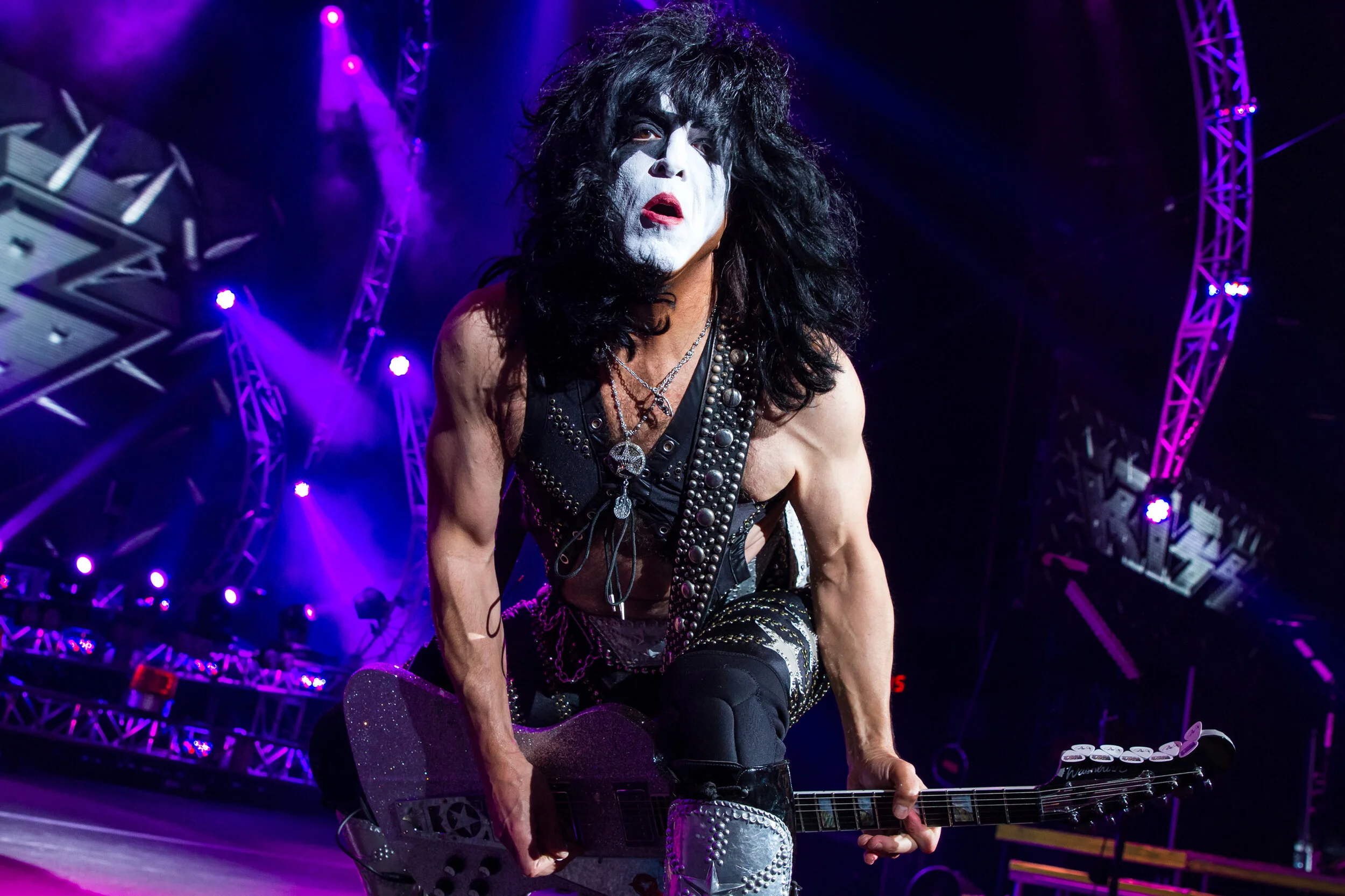 KISS11.jpg