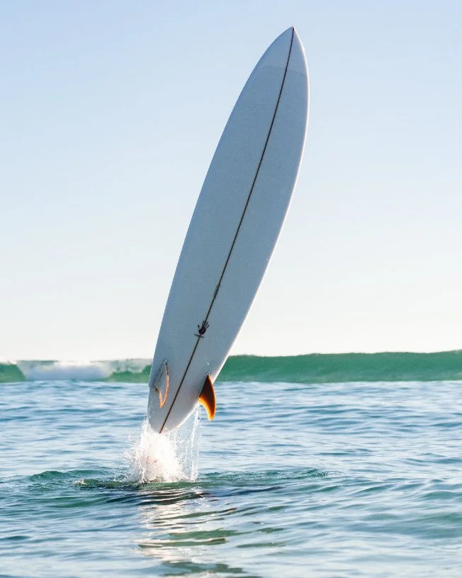 bottom-twin-pin-surfboard.jpg