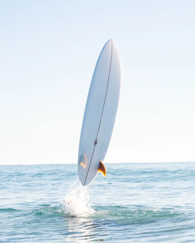 bottom-twin-pin-surfboard.jpg