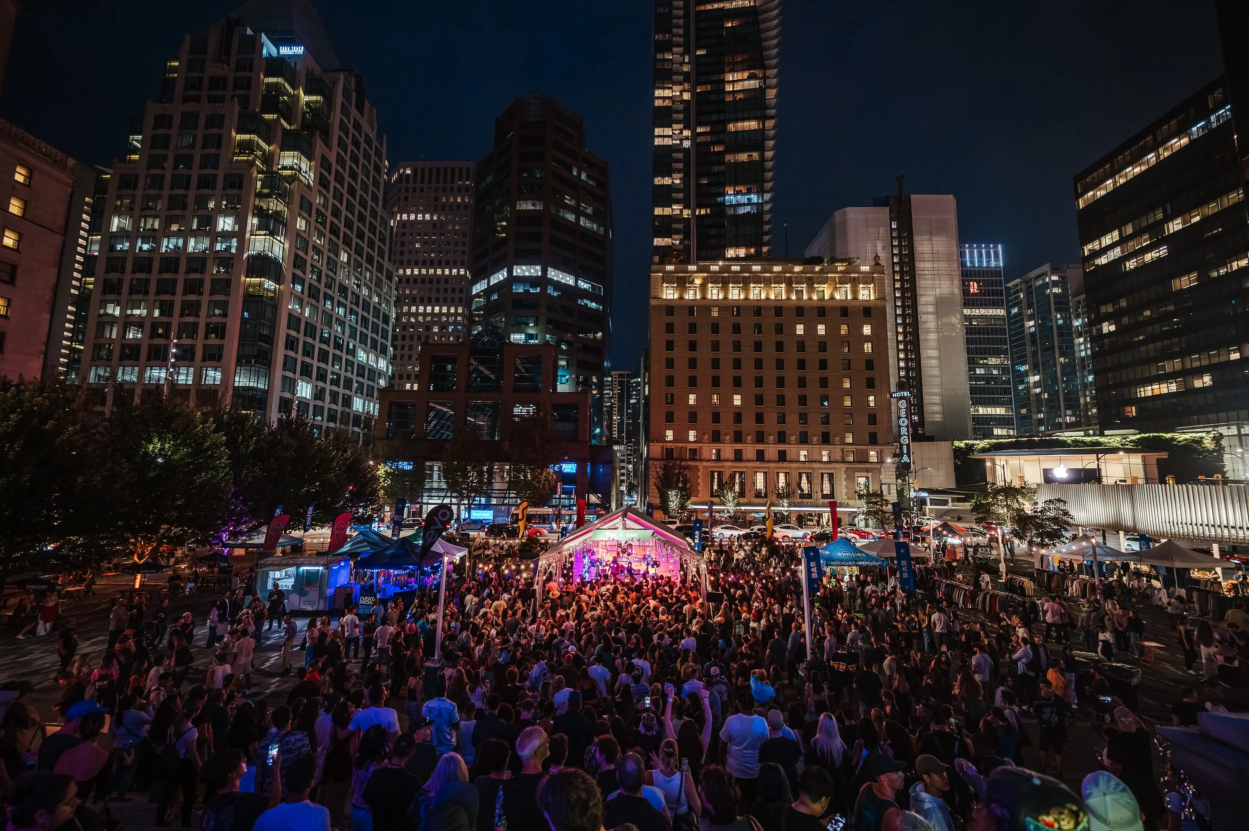 Public_Disco-Vancouver_Art_Gallery-Timothy_Nguyen-20250906-80 (1).jpg