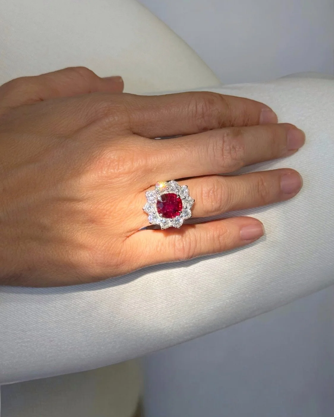 You had me at hello&hellip;

#rubyring #rubydiamondring #finejewelry #finejewellery #preciousstones #diamonds