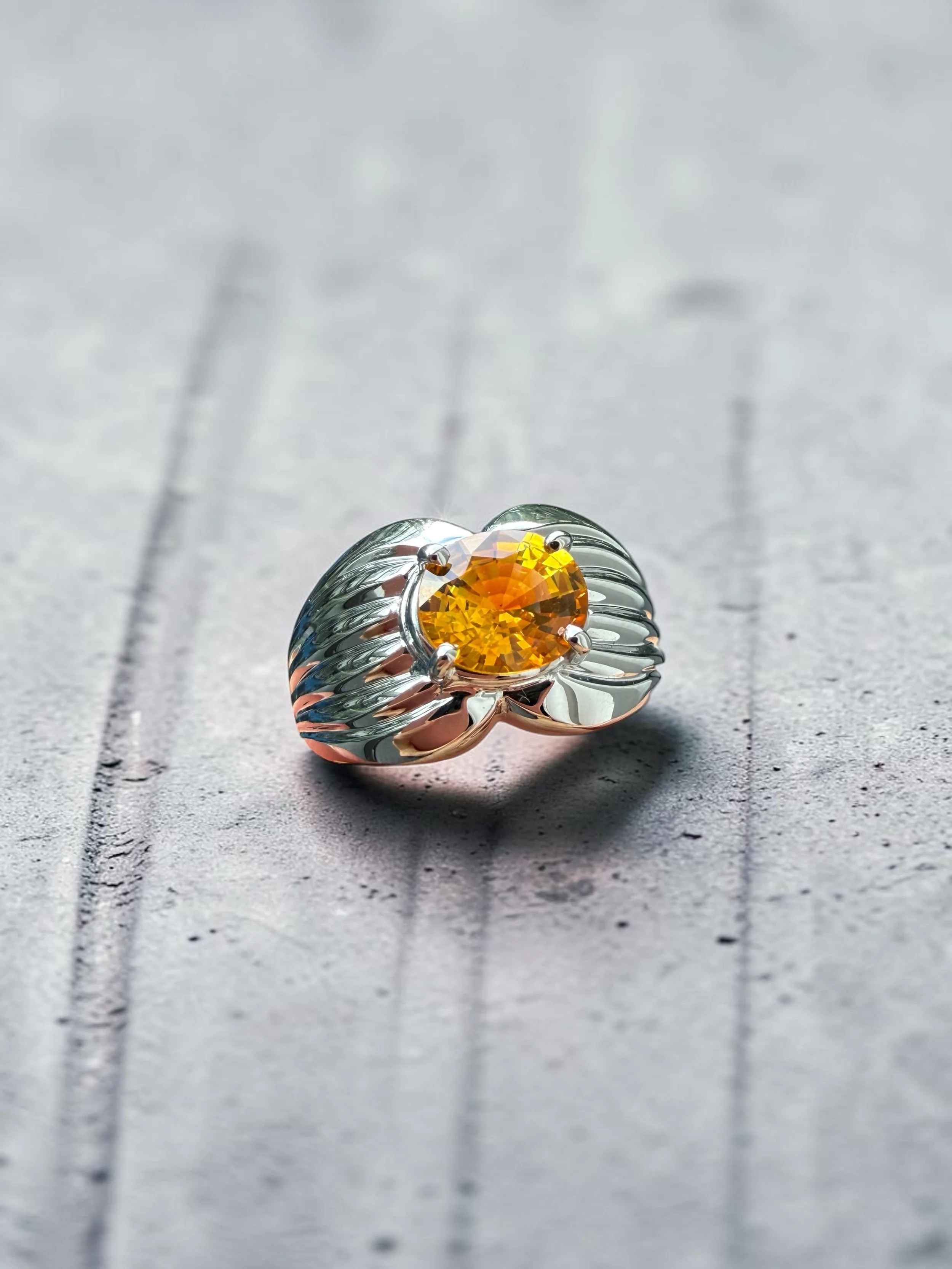Carrying a little sunshine with you always 💛

Probably one of the most overlooked sapphire colors. It&rsquo;s not till you try it on do you realize they bring so much energy and vibes to your everyday #ootds 

#yellowsapphirering #naturalsapphire