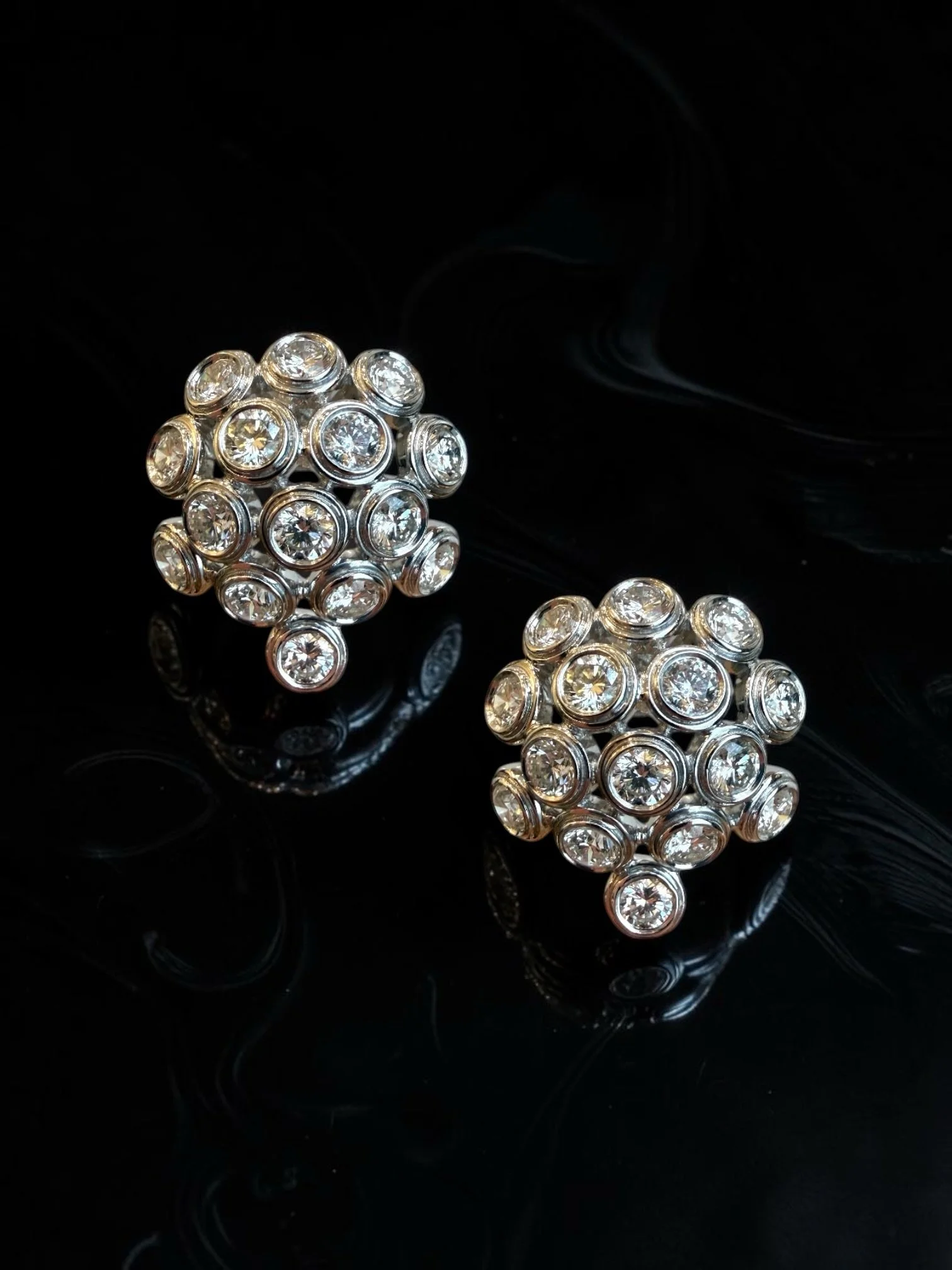An ode to cluster diamond studs - my 3rd rendition using almost 3cts of diamonds for this design 

DM for details and viewing
