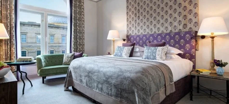 Glamis Suite room.JPG