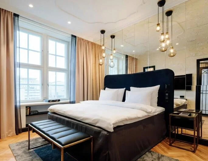 Triton Suite 1.JPG