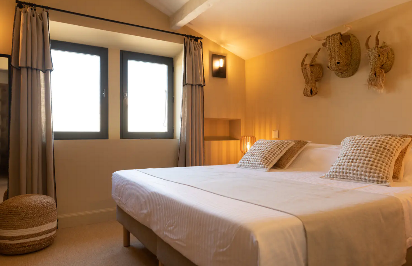 St Remy_Mas du Chateau 8pax (11).PNG