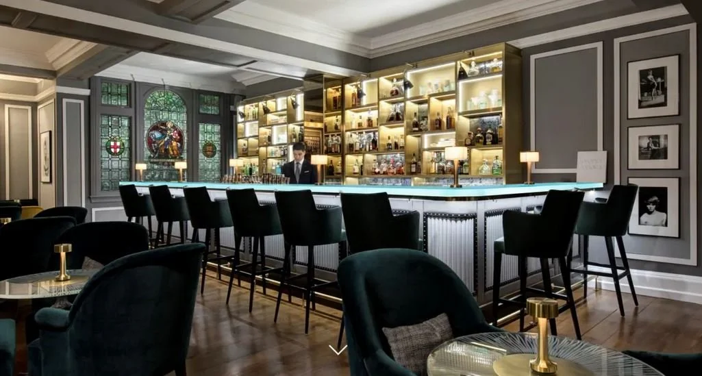 Bar.JPG