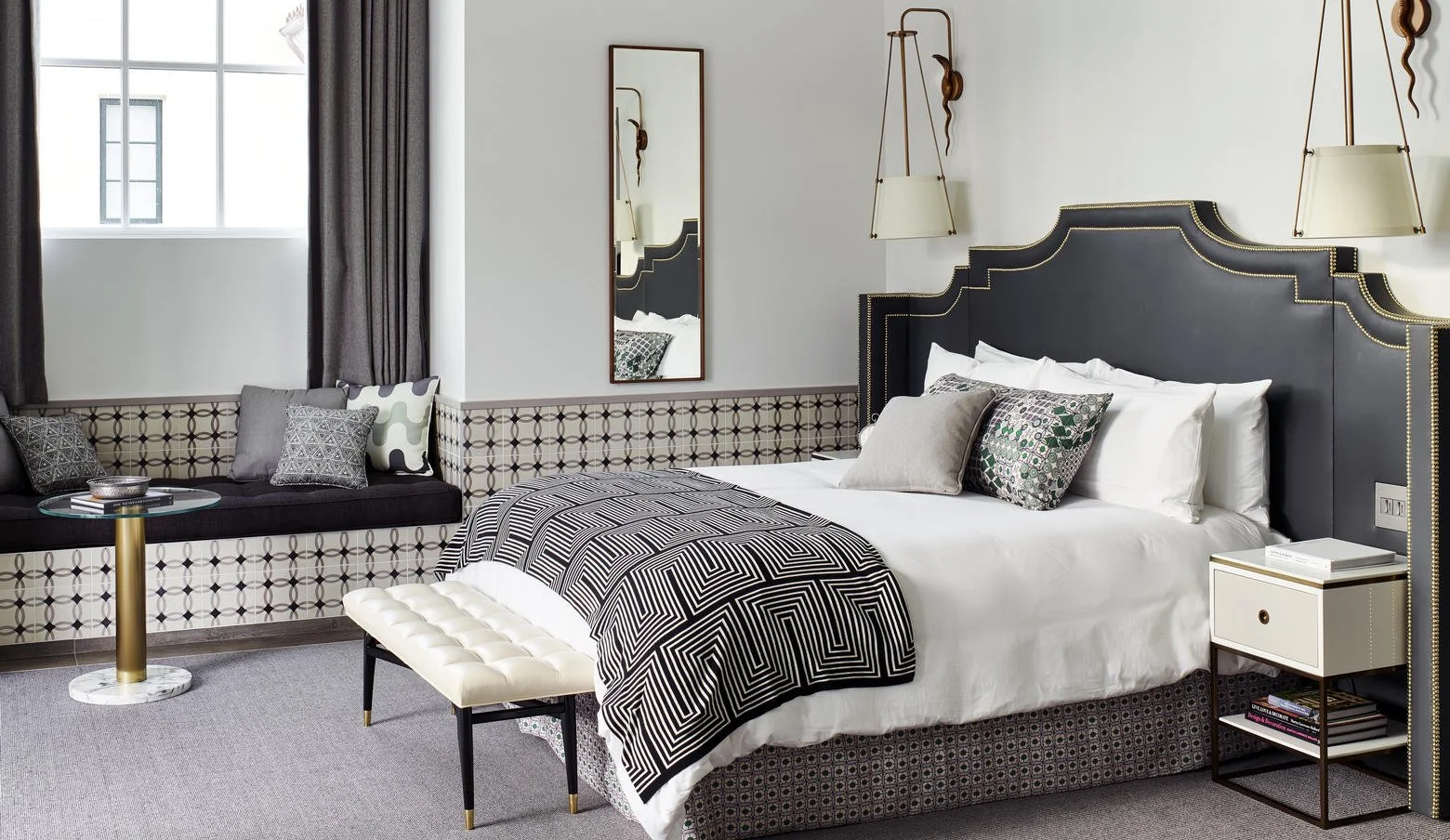 Tangerinn Guestroom (1).JPG