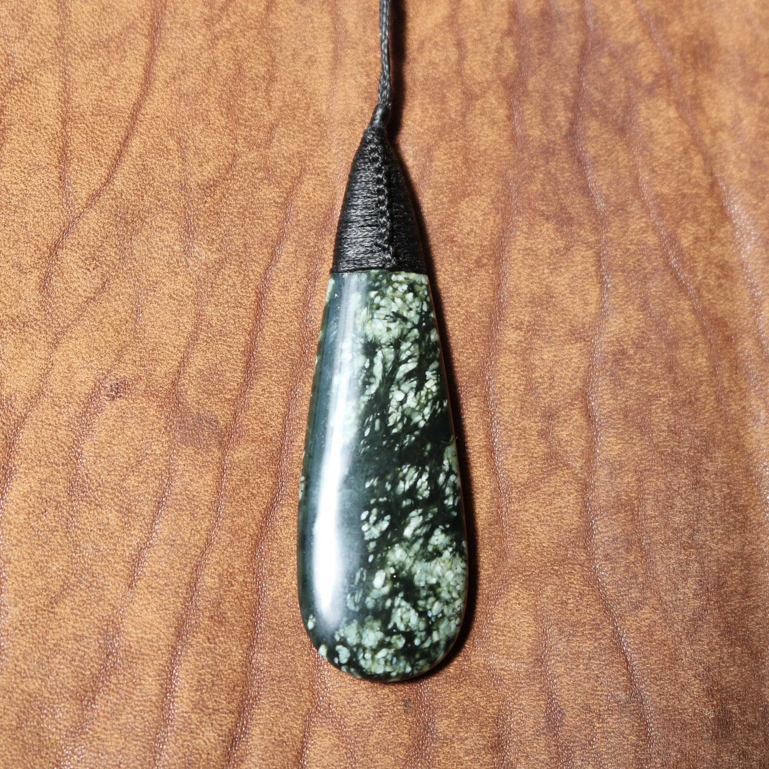 jadecarvernz.com, Drop pendant,JC29.,.JPG
