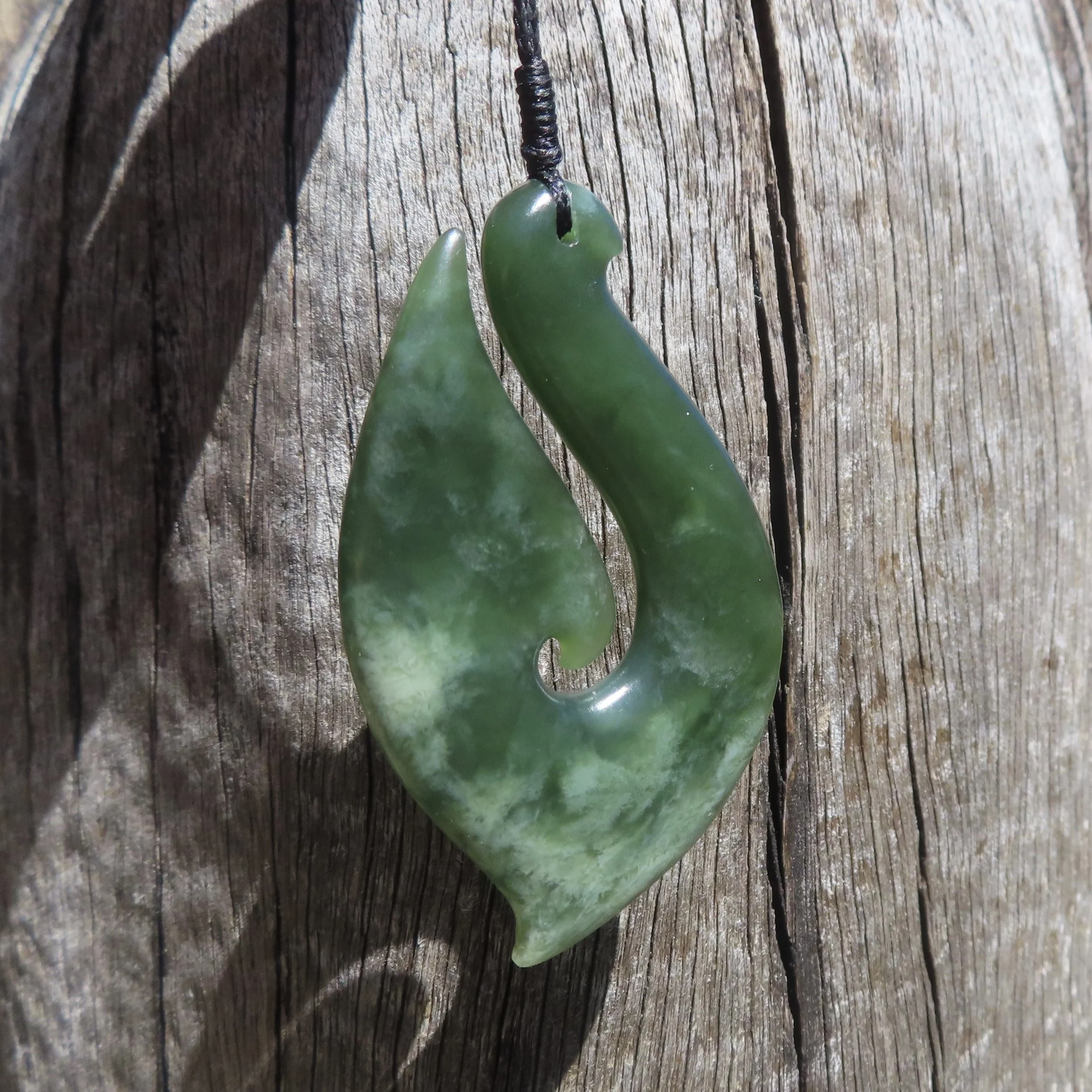 Geoff Williams, jade carver,jade fishhook, greenstone fishhook,JC1..JPG