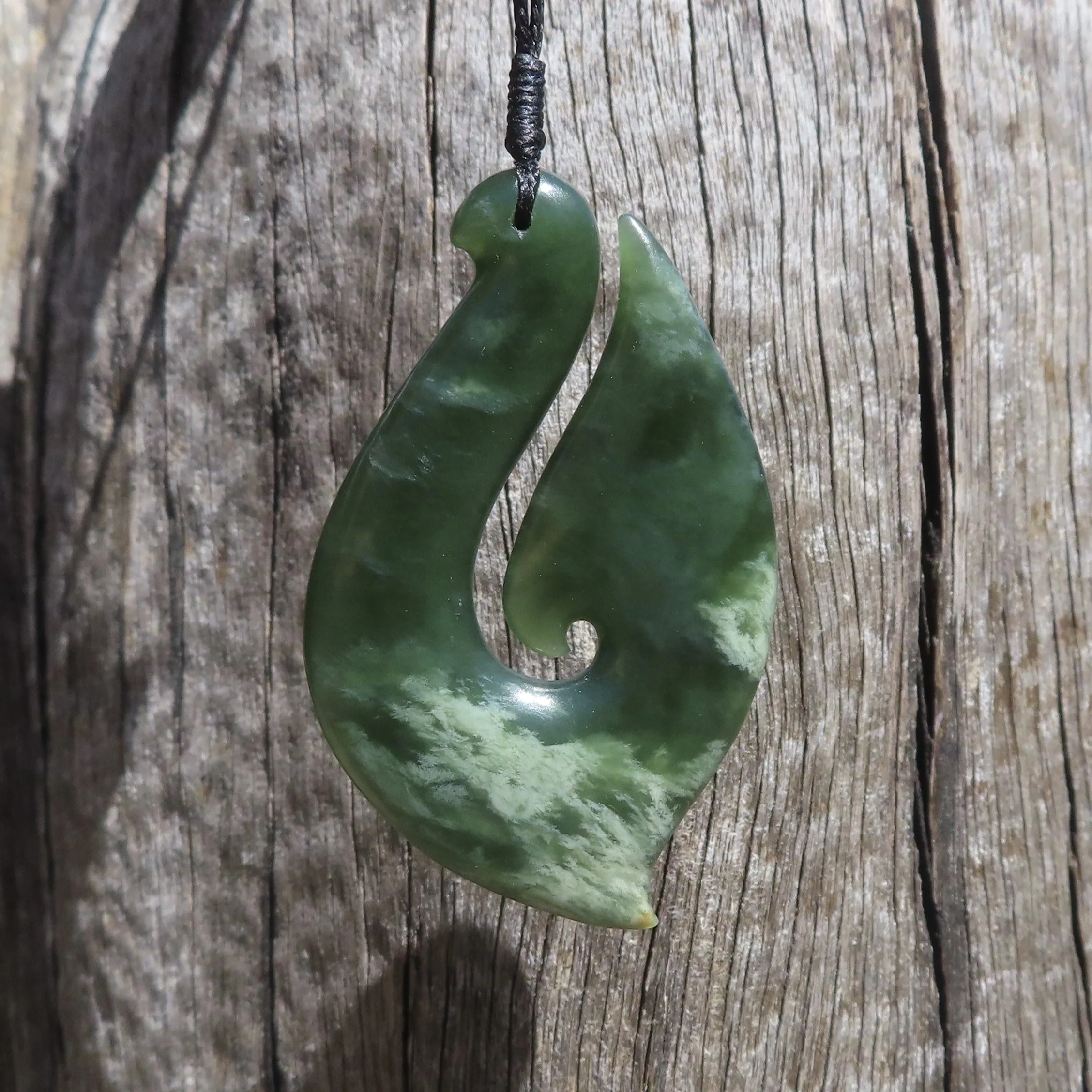 Geoff Williams, jade carver,jade fishhook, greenstone fishhook,JC1.JPG