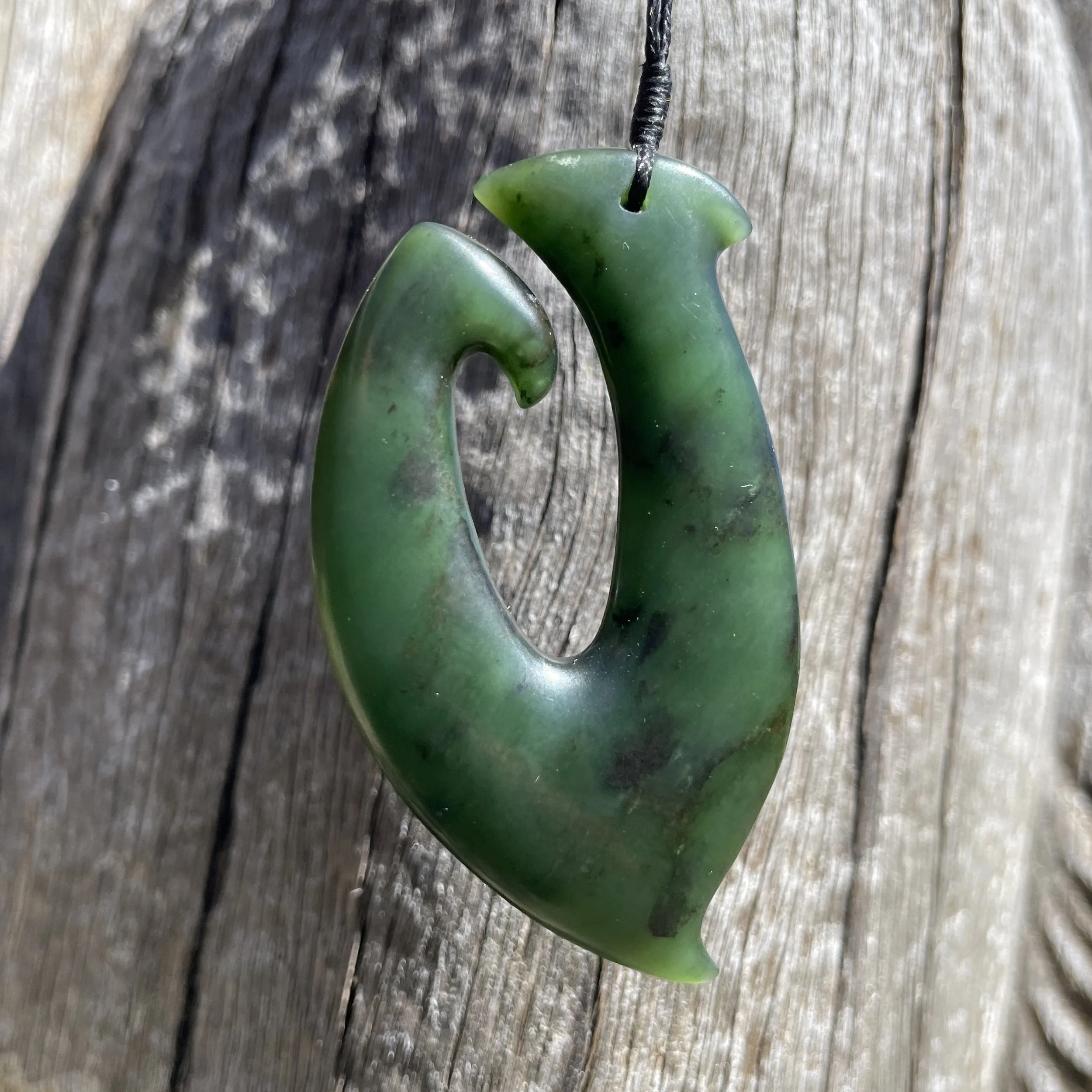 Geoff Williams, jade carver,jade fishhook, greenstone fishhook,JC3,.JPG