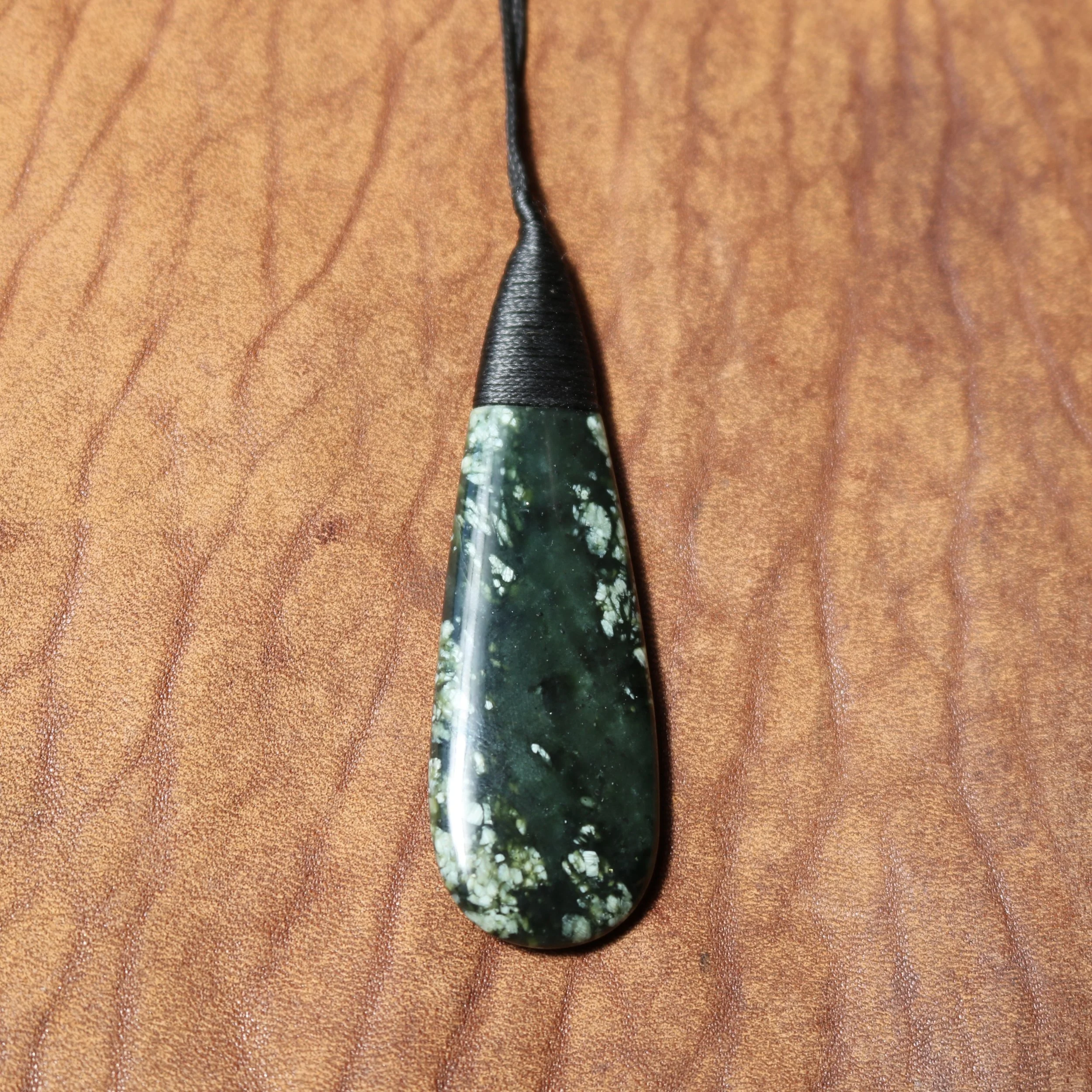 jadecarvernz.com, Drop pendant,JC29.JPG