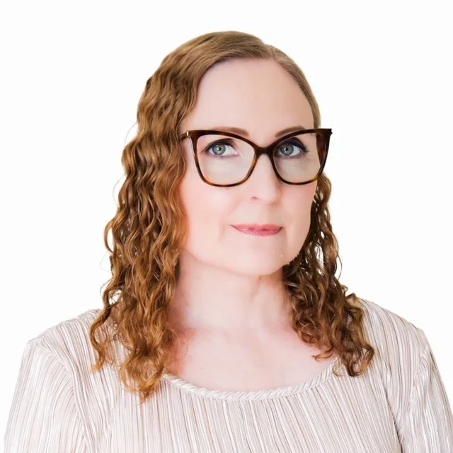 Yhteiskuntatieteiden maisteri, sosionomi (AMK), gerontologinen sosiaalityö, Amia Muistityön kehittäjä Jaana Goddard.
