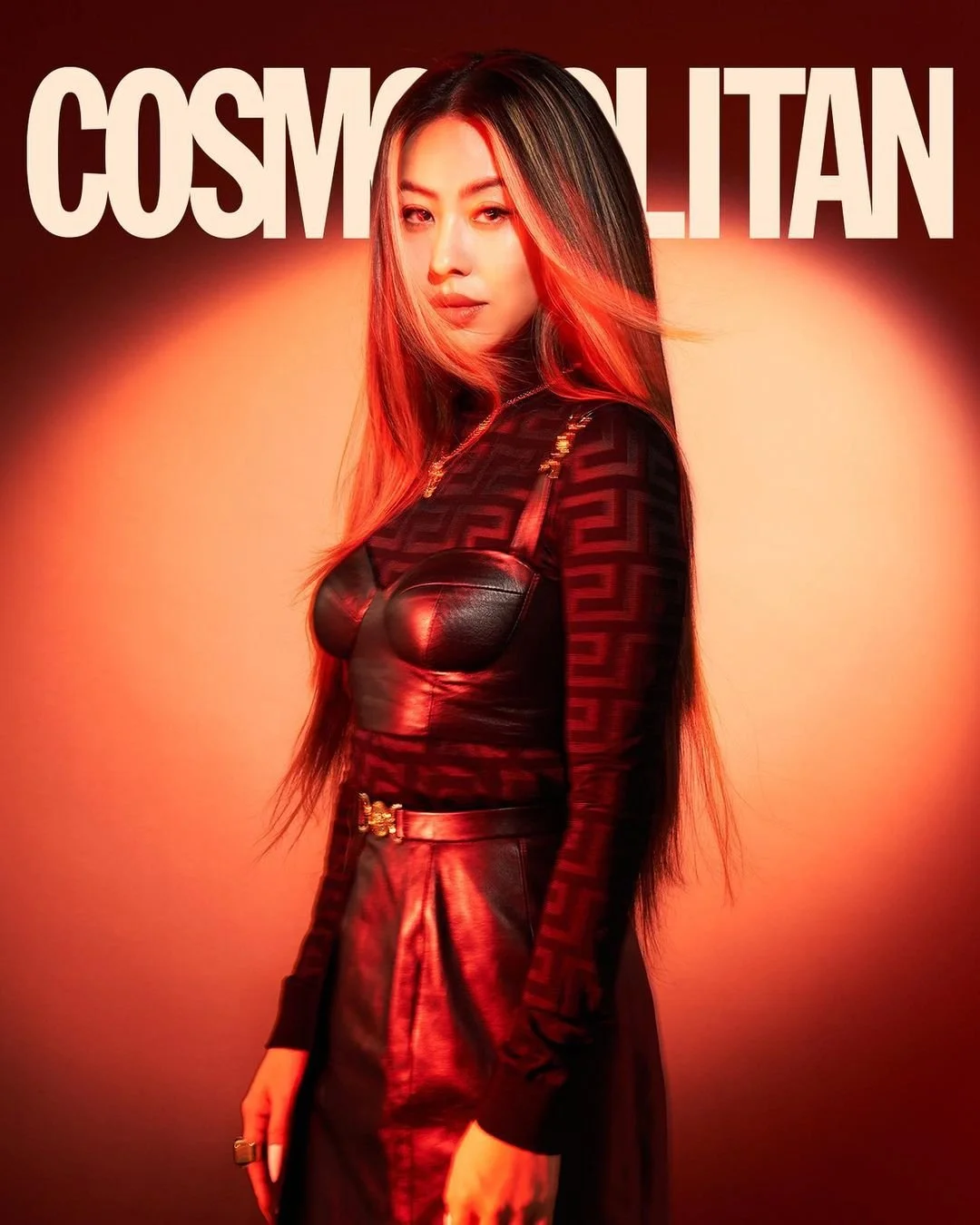 dizzydizzo__@cosmopolitan_tw #COSMOCOVERSTAR__Photographer @ajerry_sung _Makeup @shintsaimakeup _Hairstyle @shang_jie_Stylist @kathy_not_kathy____2021-07-22T05_18_01.000Z.jpg