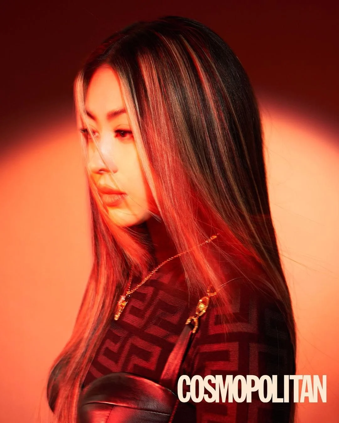 dizzydizzo__@cosmopolitan_tw #COSMOCOVERSTAR__Photographer @ajerry_sung _Makeup @shintsaimakeup _Hairstyle @shang_jie_Stylist @kathy_not_kathy____2021-07-22T05_18_01.000Z (1).jpg