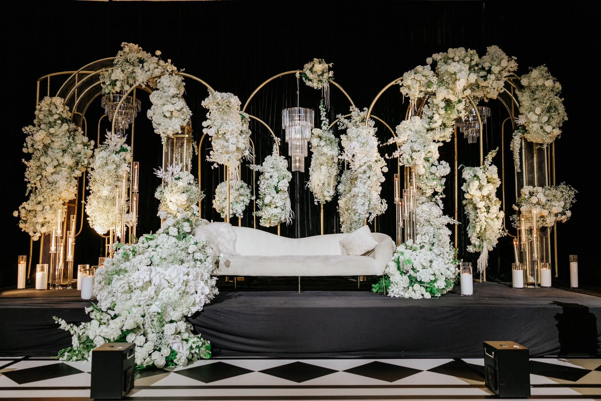 black floral iron arches .jpeg