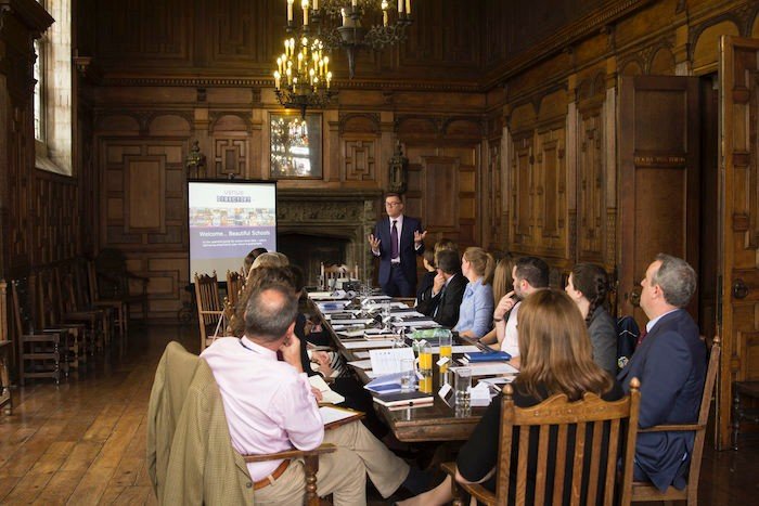 𝗜𝗻𝘀𝗽𝗶𝗿𝗲 𝘆𝗼𝘂𝗿 𝘁𝗲𝗮𝗺 𝘄𝗵𝗲𝗿𝗲 𝗹𝗲𝗮𝗱𝗲𝗿𝘀 𝗵𝗮𝘃𝗲 𝗯𝗲𝗲𝗻 𝘀𝗵𝗮𝗽𝗲𝗱 𝗳𝗼𝗿 𝗰𝗲𝗻𝘁𝘂𝗿𝗶𝗲𝘀. 🚀

The Alex Fitch Room at Harrow School provides an elegant and professional setting for corporate meetings.

Blending traditional c