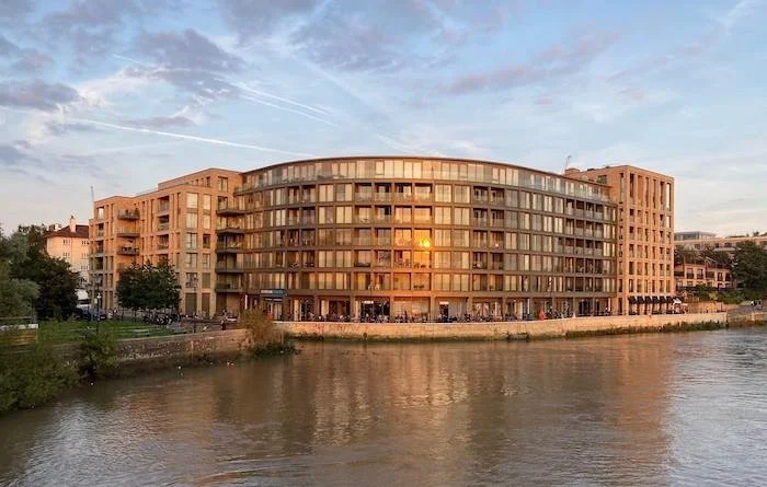 Riverside Studios joins LVL: Set on the bank of the River Thames with panoramic views of the iconic Hammersmith Bridge, this vibrant arts hub offers a range of versatile spaces, from intimate meeting rooms and creative studios to fully equipped theat