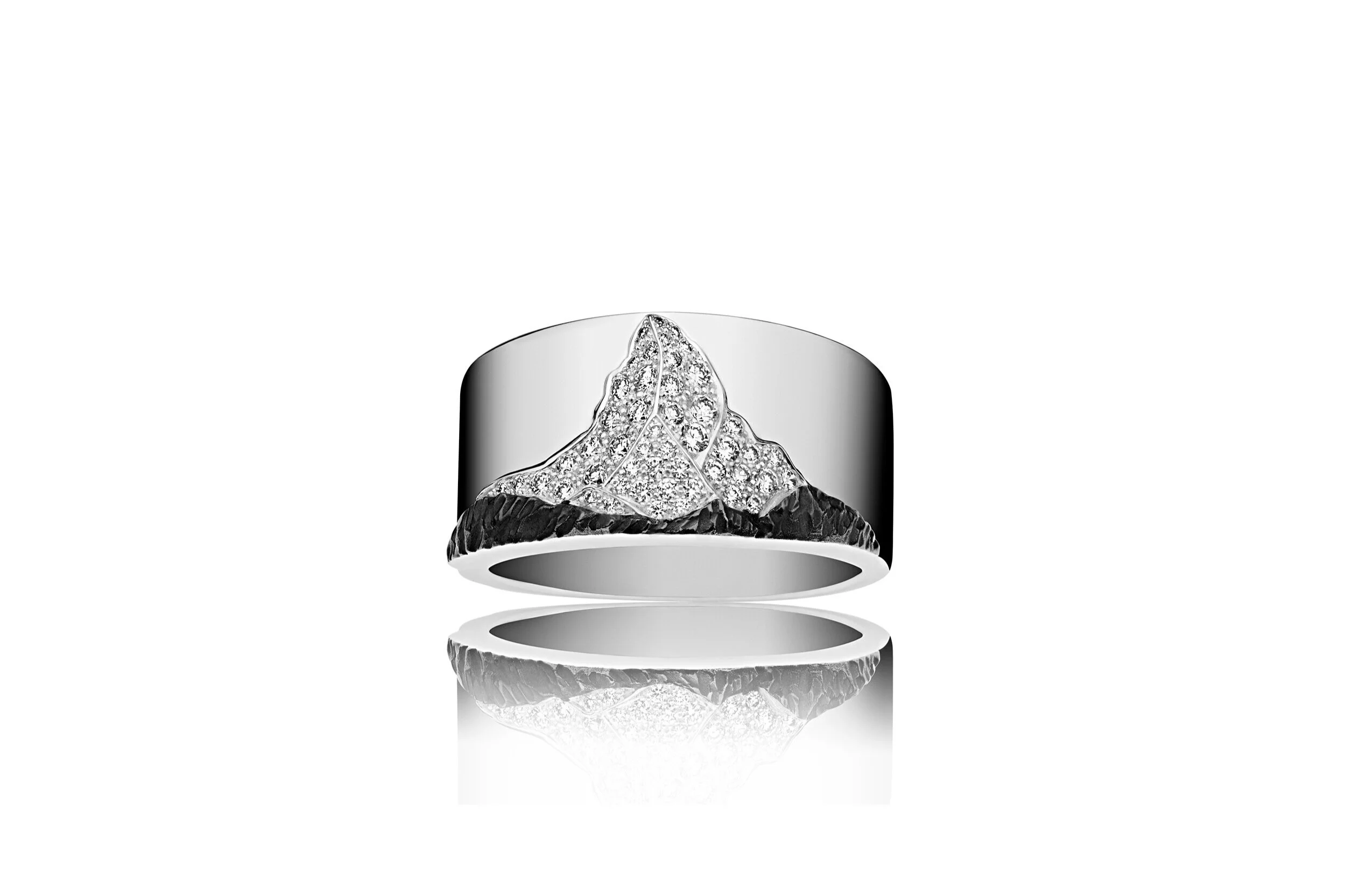 Tschiegg_Matterhorn_Ring-Summit-of-Love-2-White.jpg