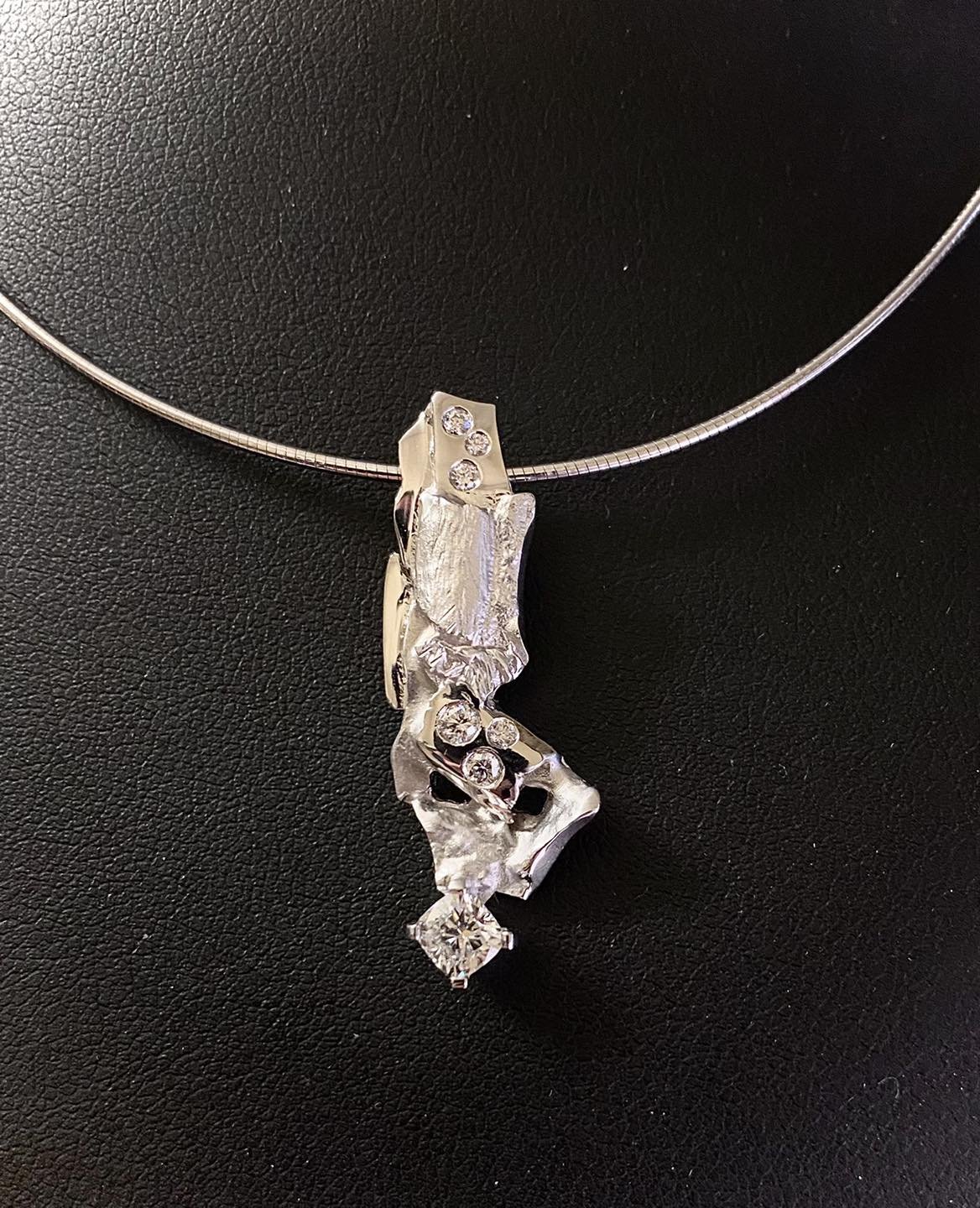 Pendentif Or blanc et Diamants