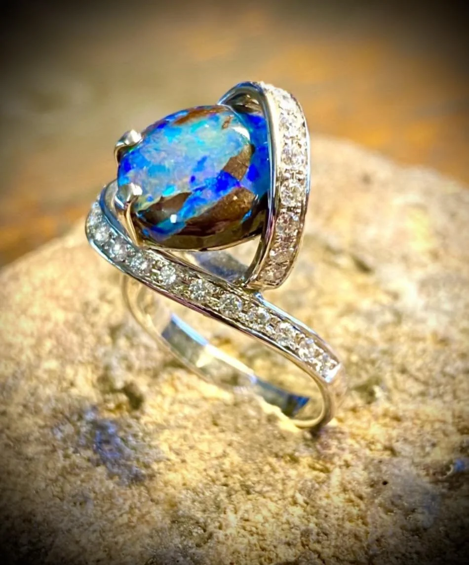 Bague "Lagon bleu" opale d'Australie 