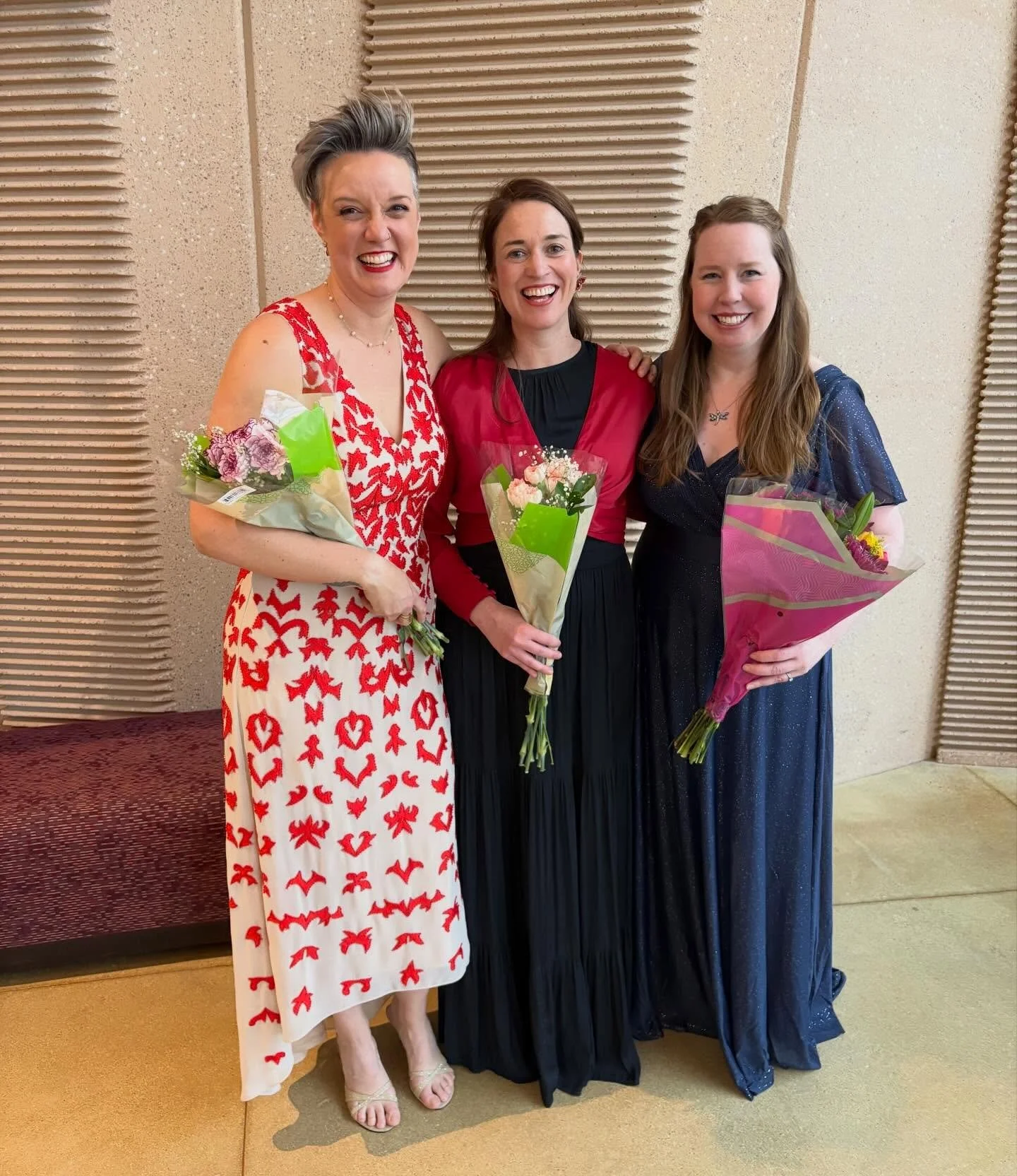 It was so lovely to make music with these two gorgeous singers today, @sarahenb5 &amp; @cantilena_1 . Thanks to all those who came (especially you students!!) and those who watched online. 📺❤️🙏🏻

@meadwitterschoolofmusic