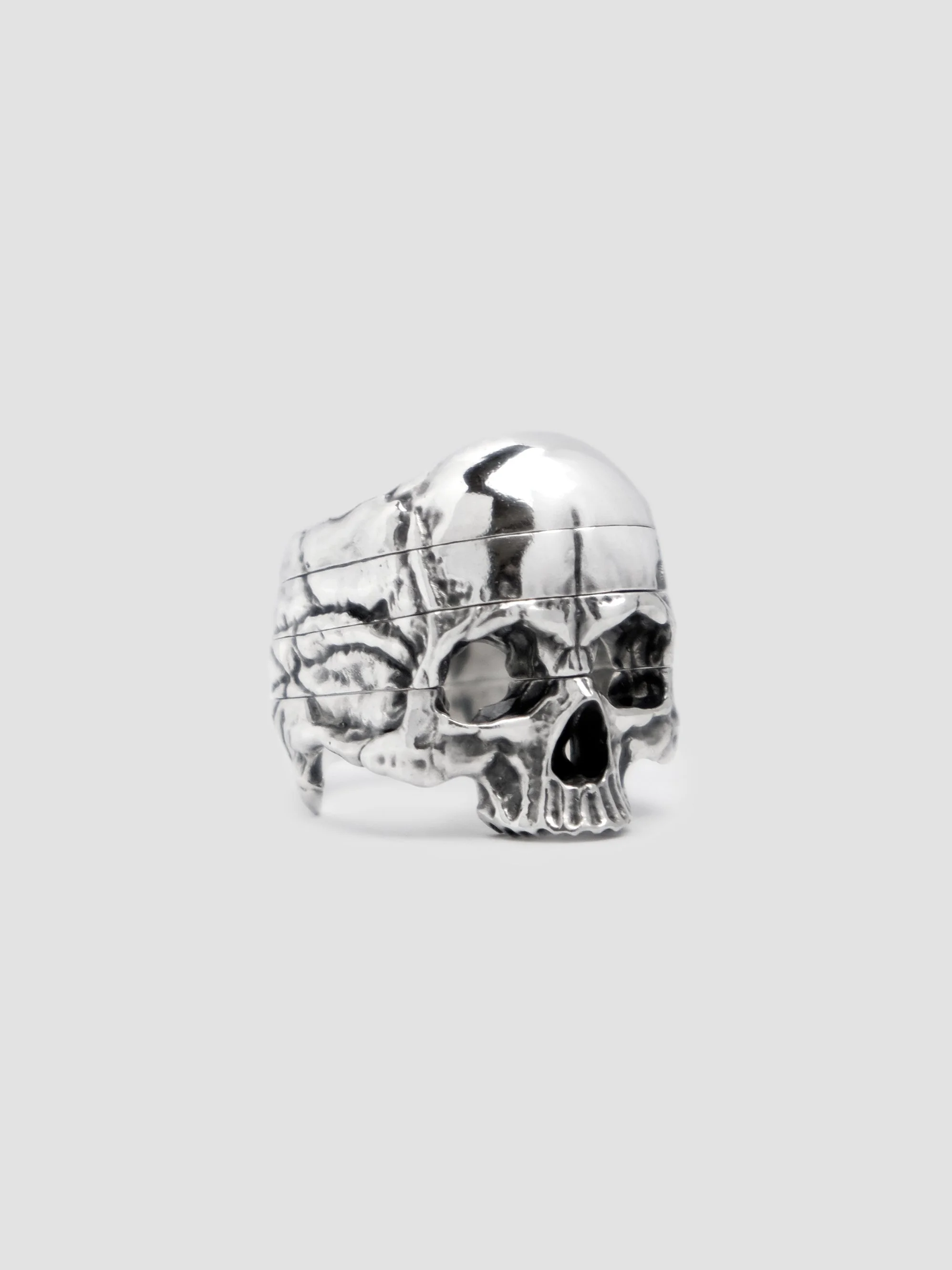 Complete stack.
Sterling silver.
Classic finish.