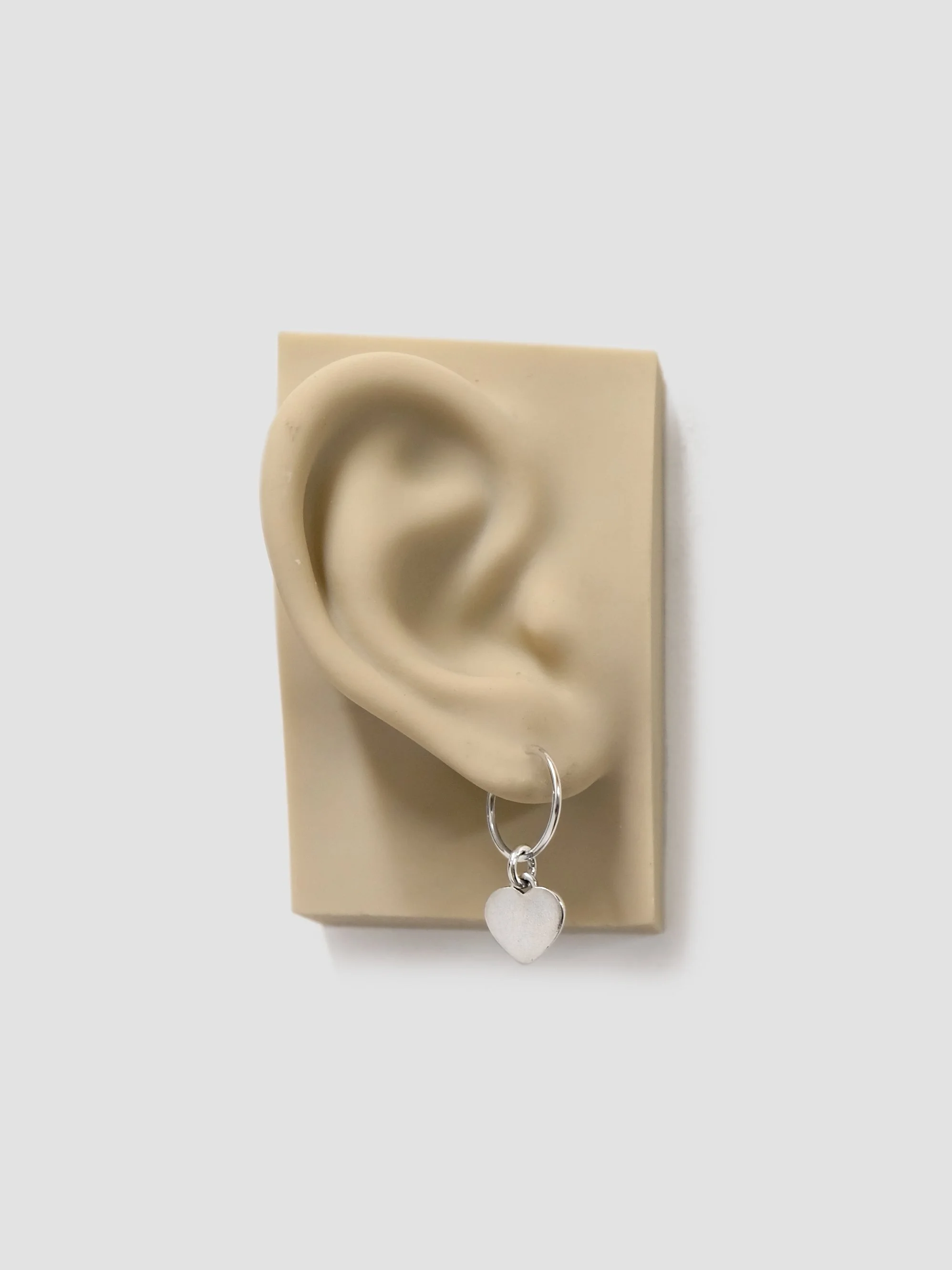 10.3 LOVE HEART FLAT IMAGE EAR.jpg