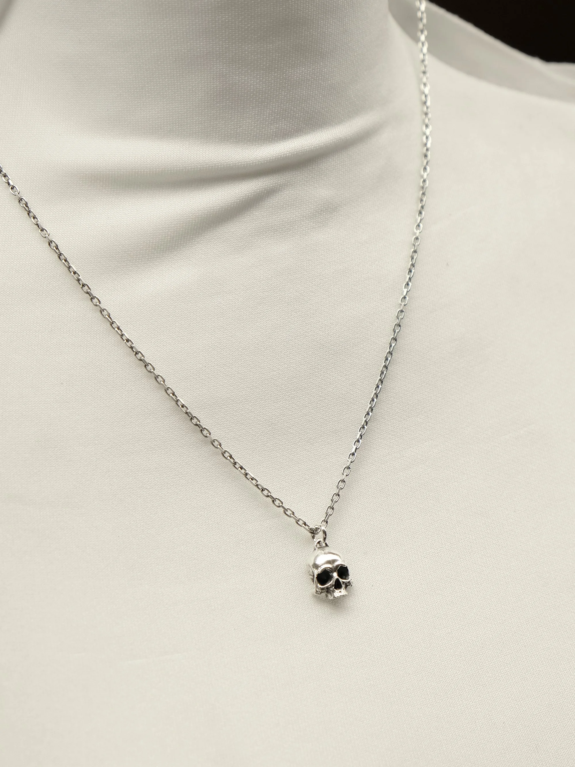 06.2 ETERNAL SHOP IMAGE MANNEQUIN.jpg