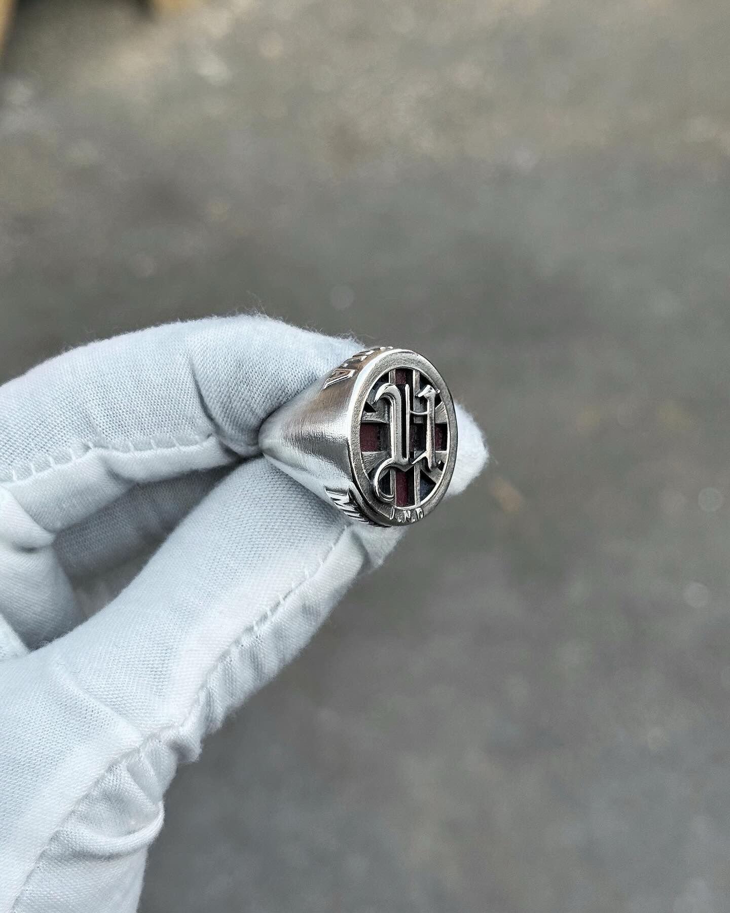 Ring for USHER, for the London show in his 2025 tour. Designed by fashion house Mowalola and designed for manufacture and made by Sketchy Bones.
