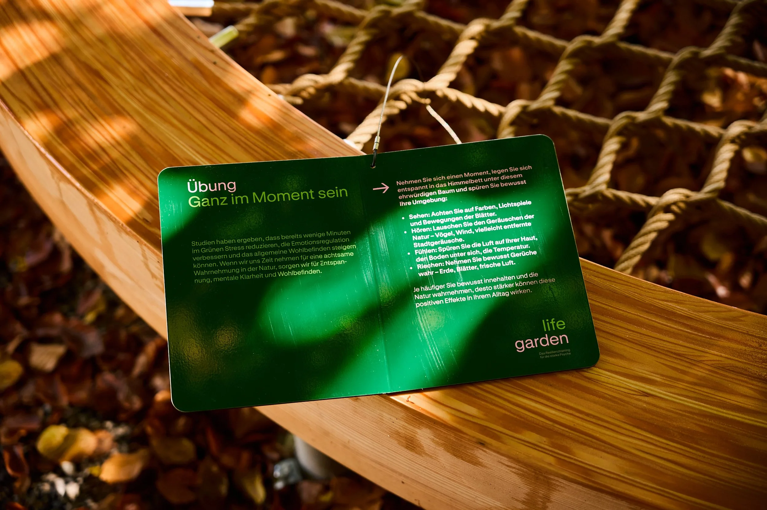 LIFEGARDEN 89.jpg