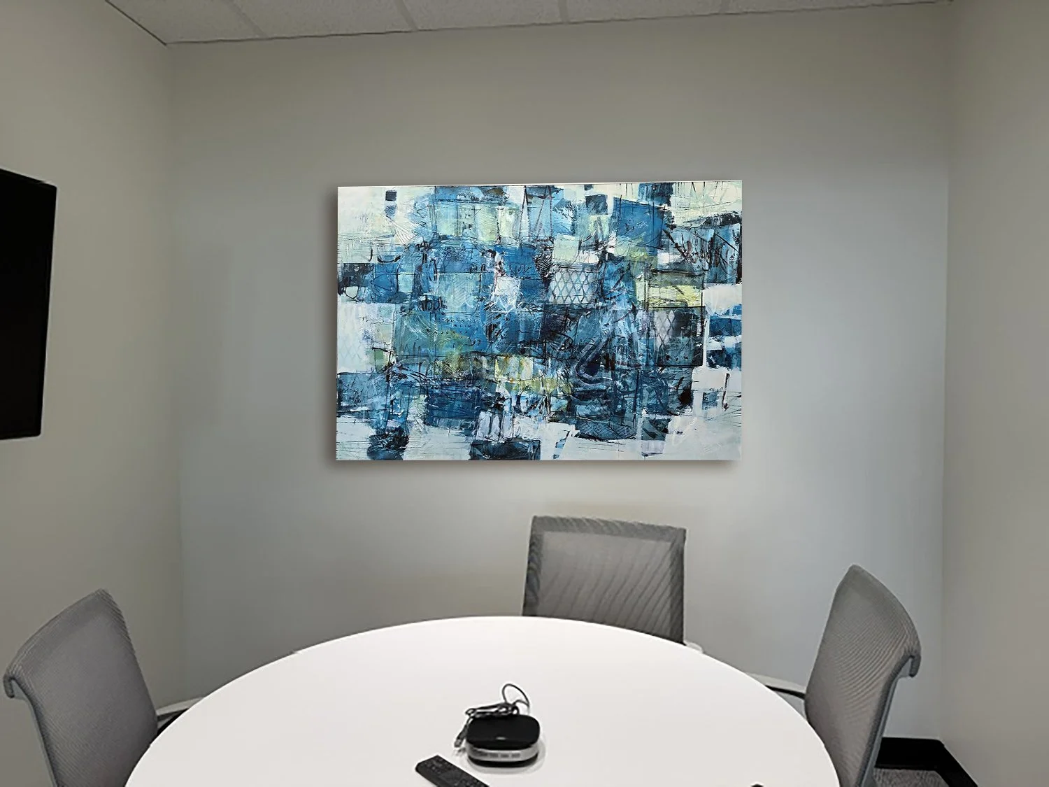 MEETING ROOM