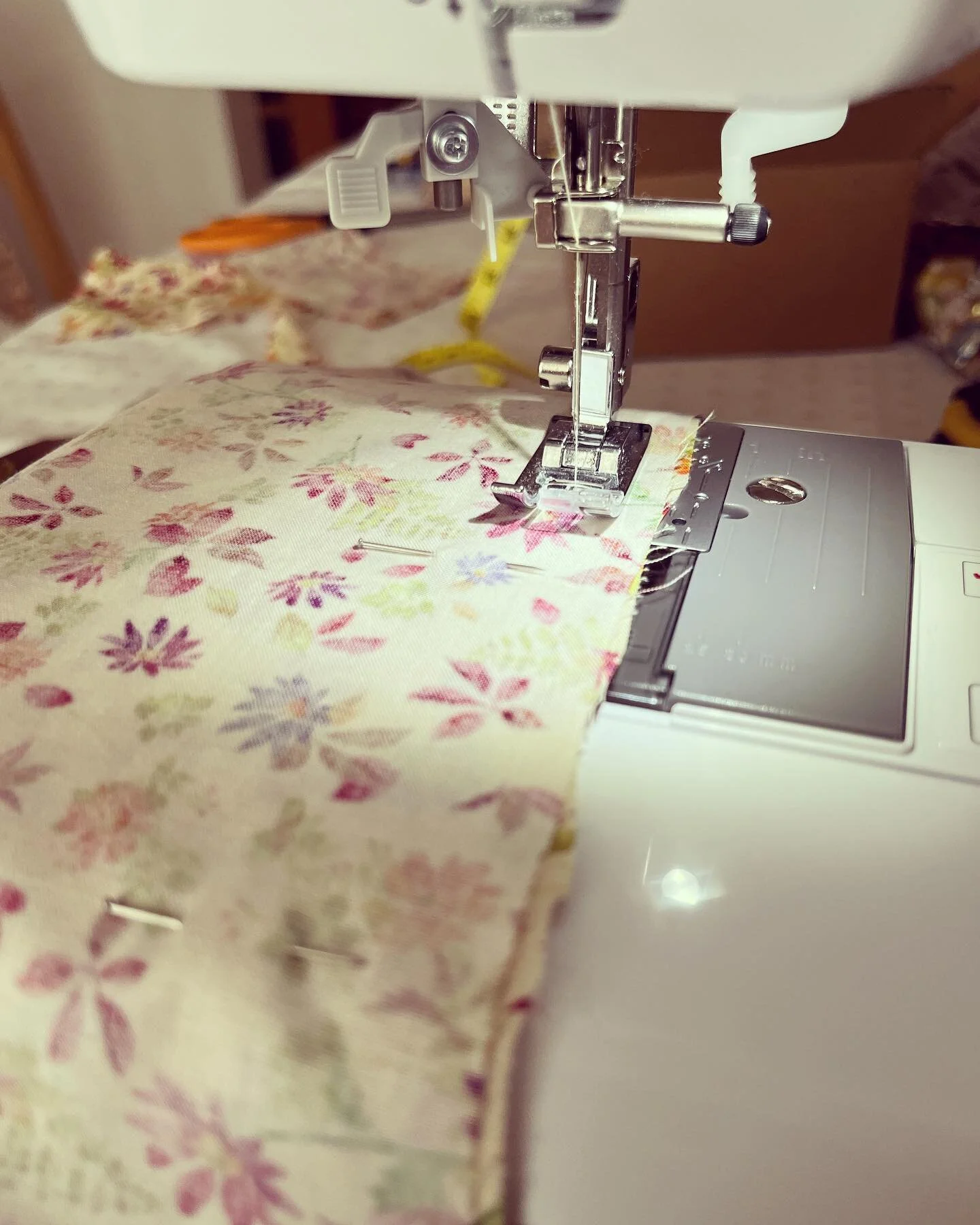 Sewing
.
Had such a fun day last week learning how to sew again with my lovely mother in law @cornell_liz 
.
Learnt so much such as how to choose the right size pattern 😉pin and cut around a pattern, sew hems and match sections of a pattern together