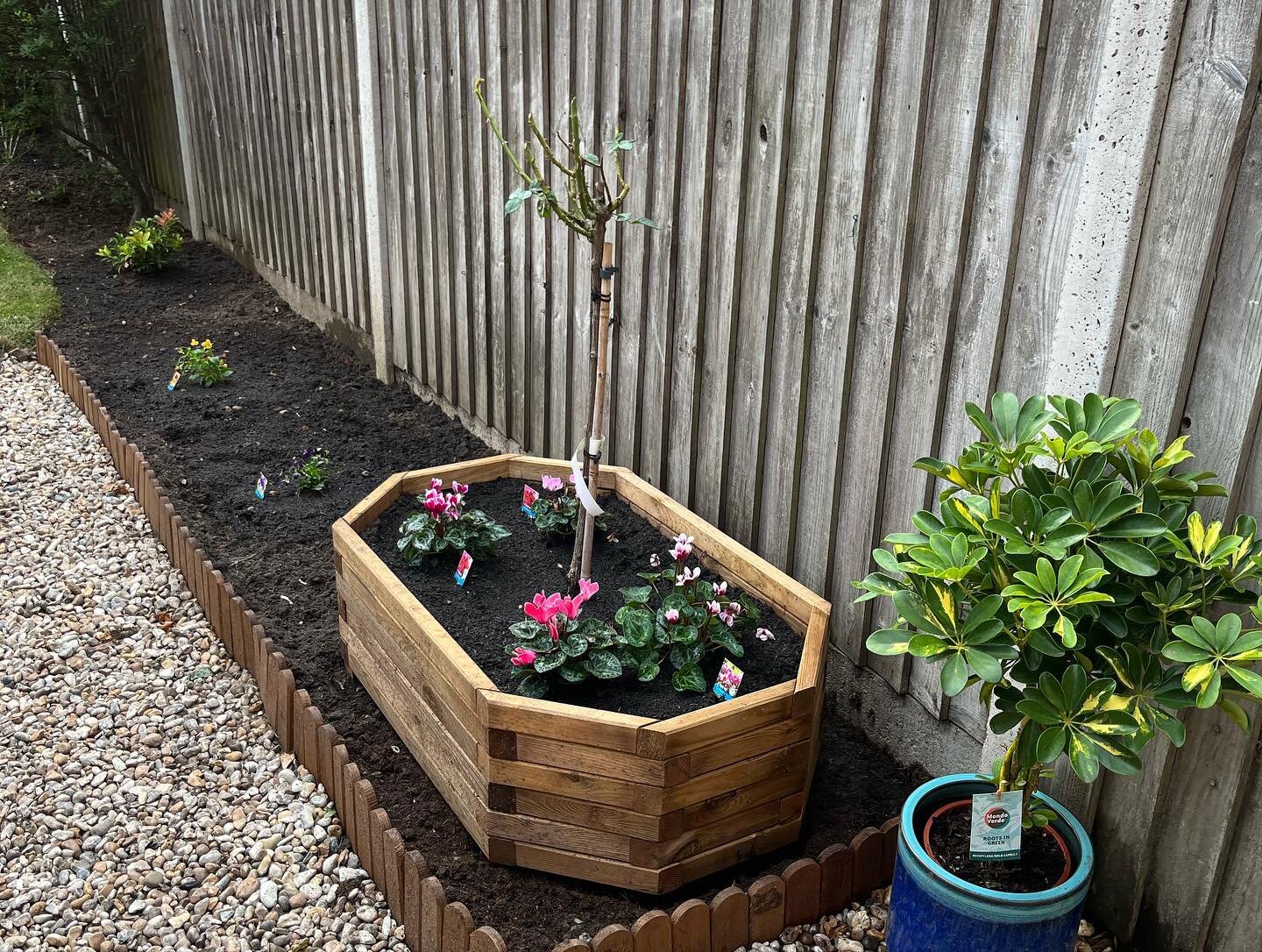 CREATIVITY comes in MANY FORMS
.
This weekend we up-levelled our  garden with the help of Pete&rsquo;s parents
.
We chose plants, planted bulbs for daffodils and tulips. 
.
We bought a planter, re-planted our rose with some cyclamen. Jet washed the p