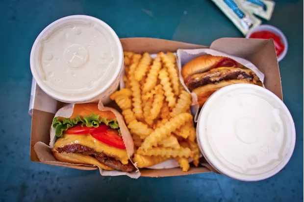 Embalagens fazem 51% dos clientes trocarem de restaurante no delivery