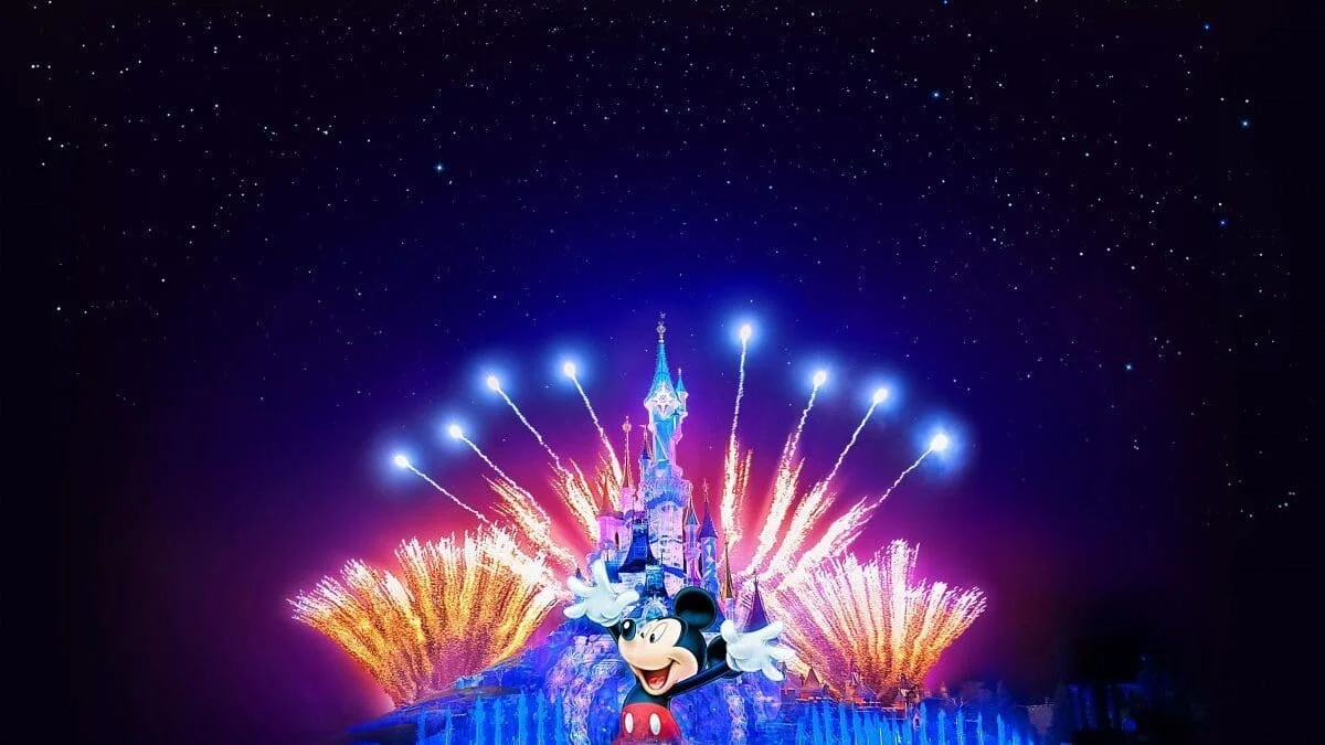 Disneyland-Paris_25.Geburtstag_Disney-Illuminations-2-1200x793-e1486496056806.jpg