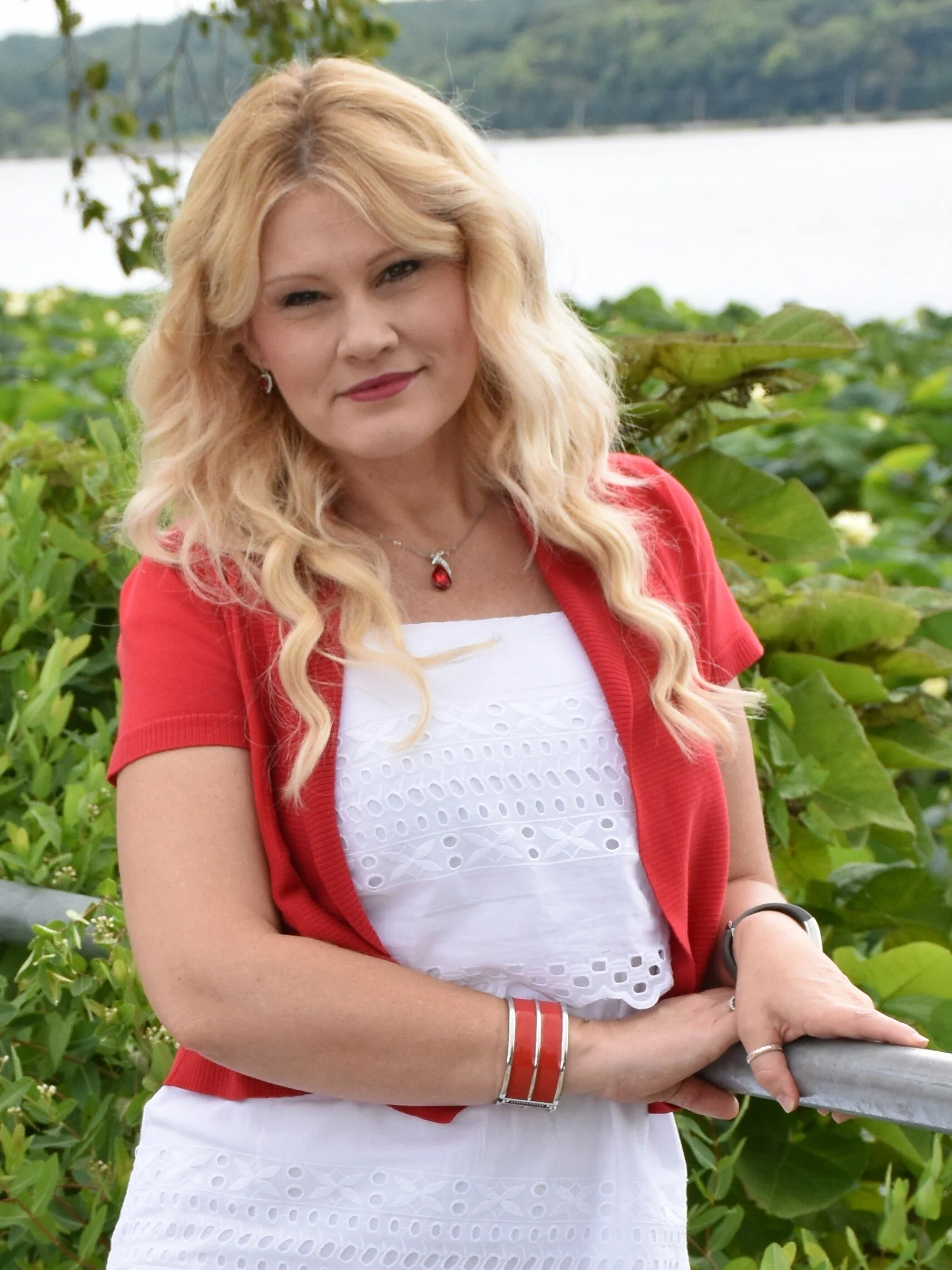 Janet Gladu Headshot.jpeg