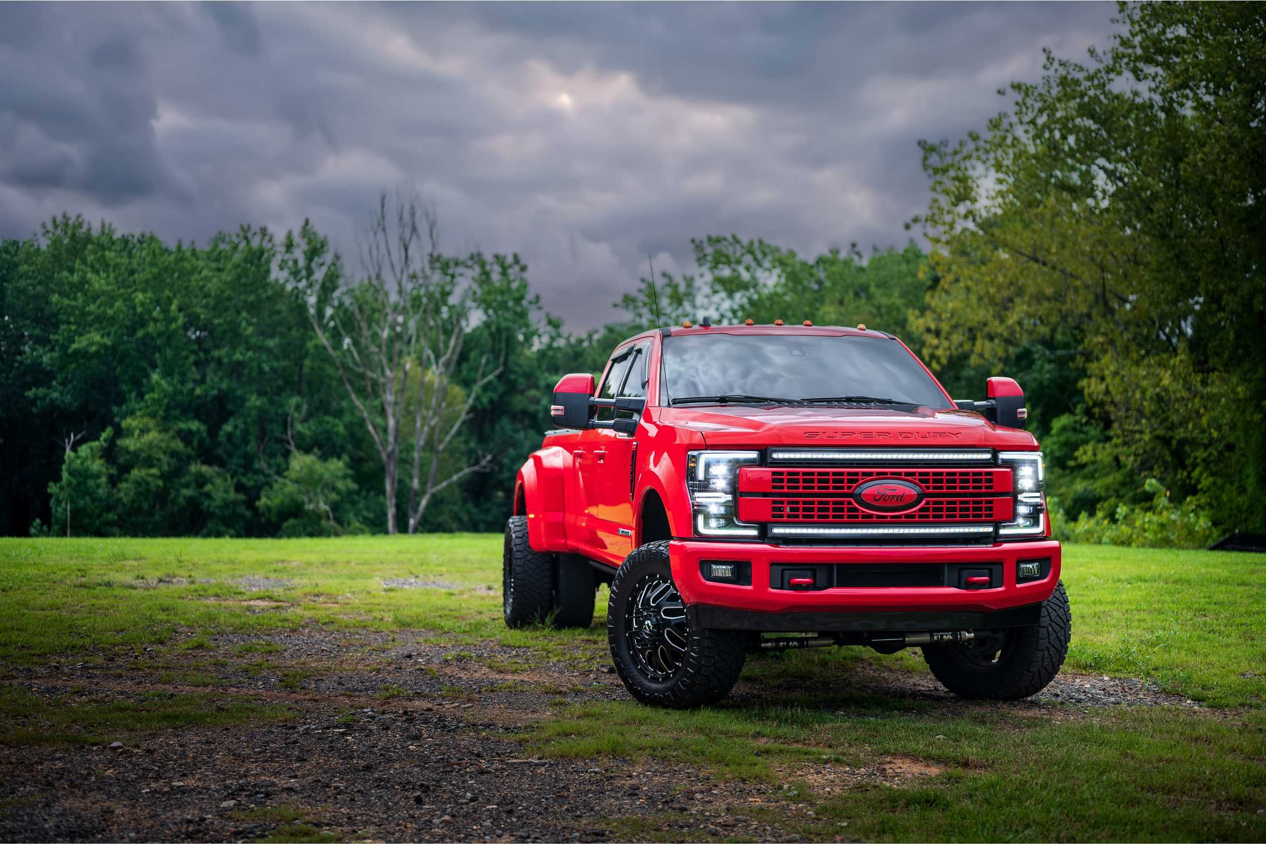 41356.17_19_Super_Duty_XB_Hybrid_LED.130.jpg