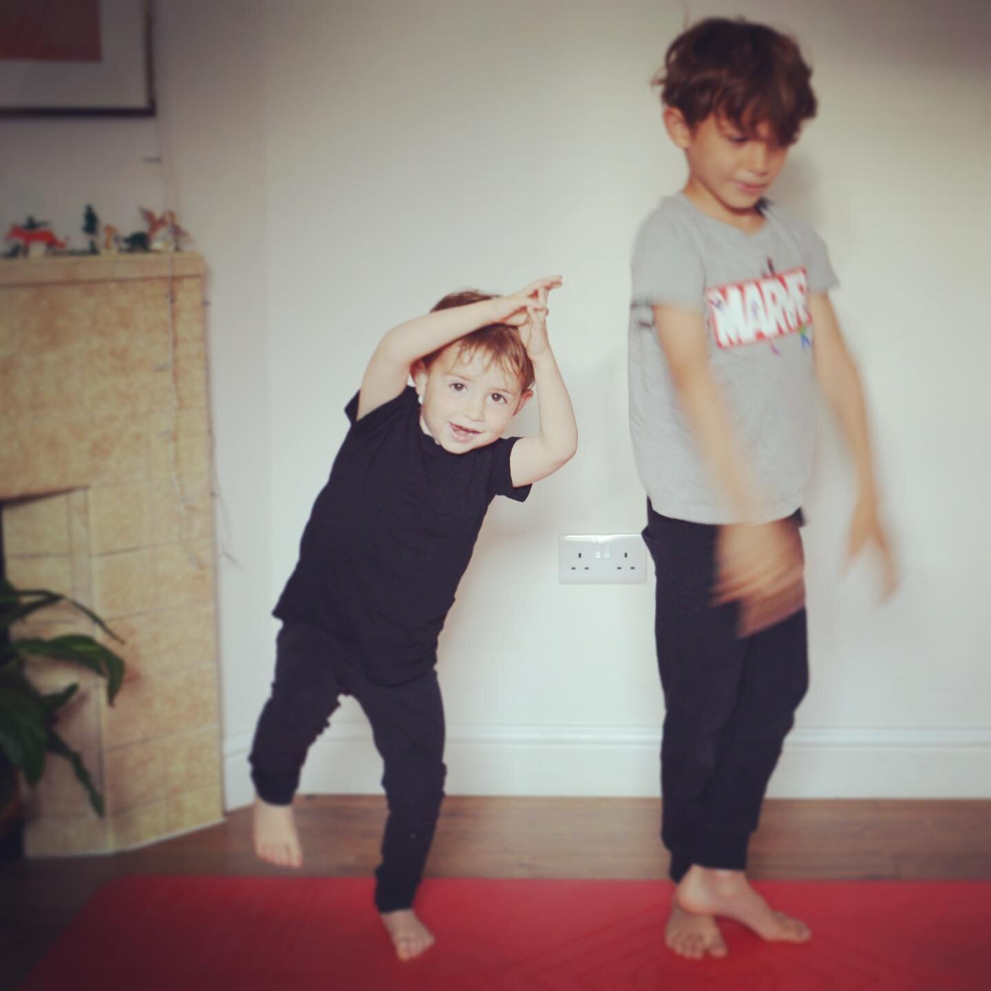 That floating tree pose is a tricky little sucker. 
.
.
Happy Mother&rsquo;s Day 💐 @model.family and all the yoga mums. Love from your yoga boys. 💗 
.
.
See you on the mat for a Sunday Service Special 5pm. (Link in bio)