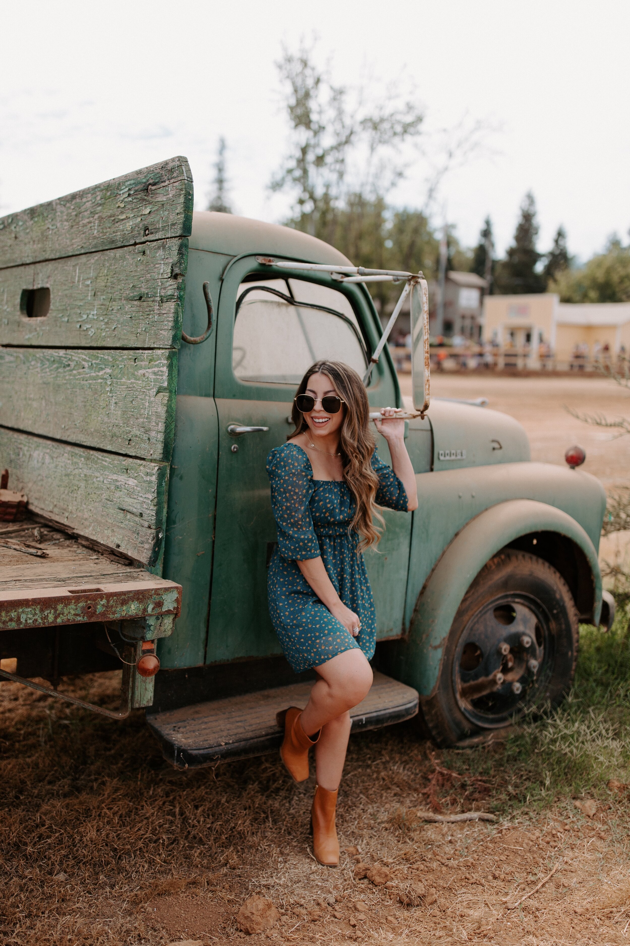 Affordable Thanksgiving Day Outfit Inspo