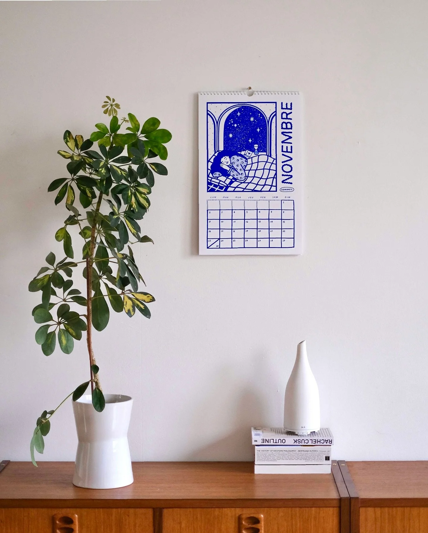 [to my French speaking community]

Chers amis francophones,

Au cas o&ugrave; vous l&rsquo;auriez manqu&eacute;, j&rsquo;ai con&ccedil;u sp&eacute;cialement pour vous une version fran&ccedil;aise de mon calendrier 2026, UNE ANN&Eacute;E DE RICHESSES 