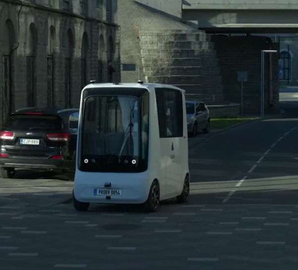Este autobús autónomo funciona con hidrógeno y a control remoto 