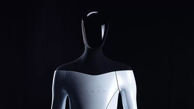 Tesla presenta un modelo de robot y la gente se acuerda de Detroit: Become Human