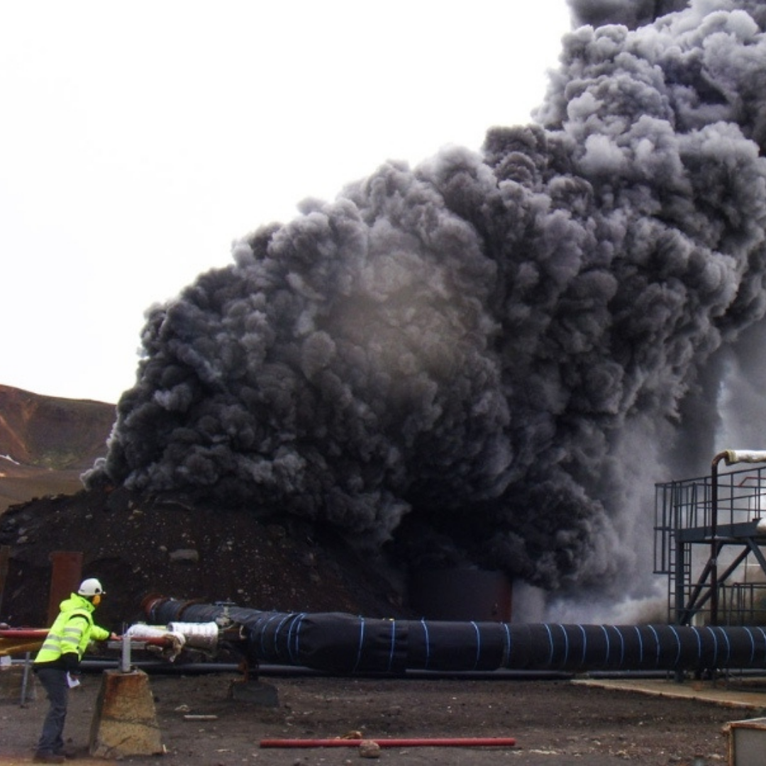 Olvídense del aceite o el agua. En Islandia, los buscadores de pozos buscan aprovechar el magma de un volcán