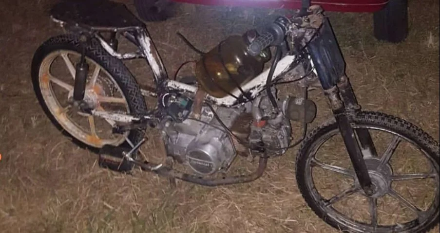 Joven argentino presentó una moto de agua salada como un su proyecto escolar