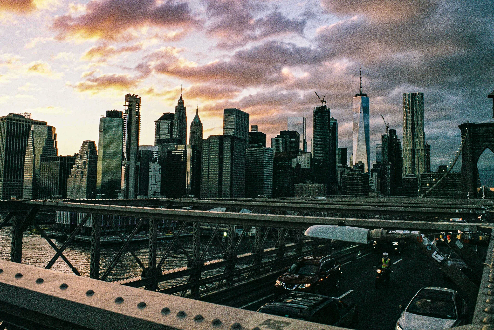 a753868-R1-32-33.jpg