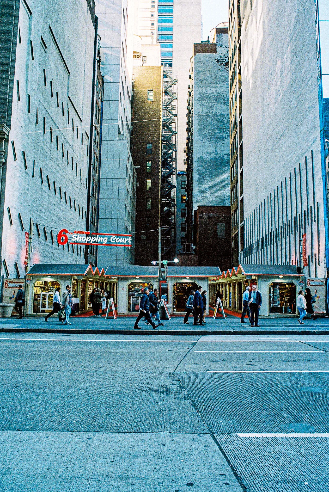 a753868-R2-19-18A.jpg