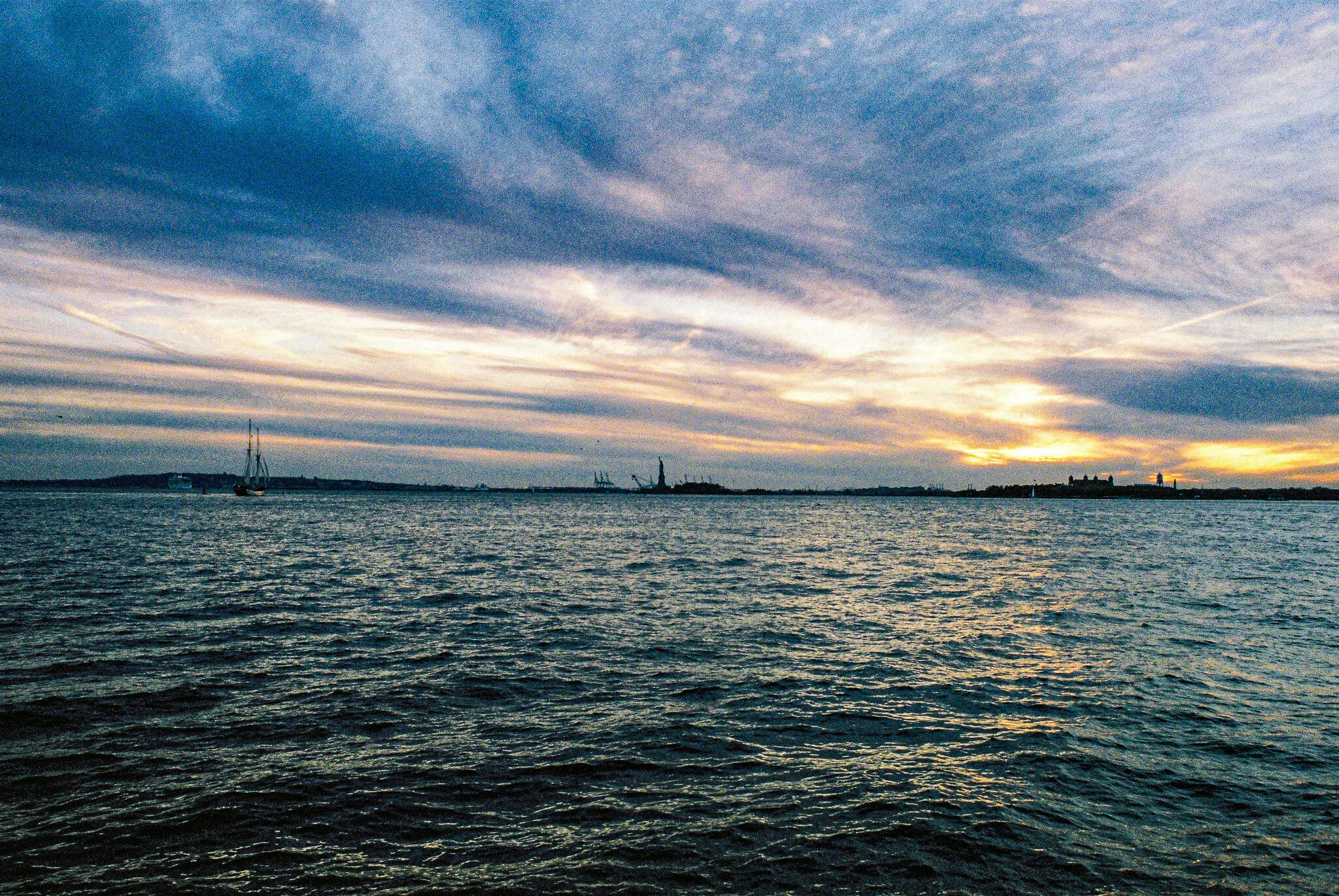 a753868-R3-34-34.jpg